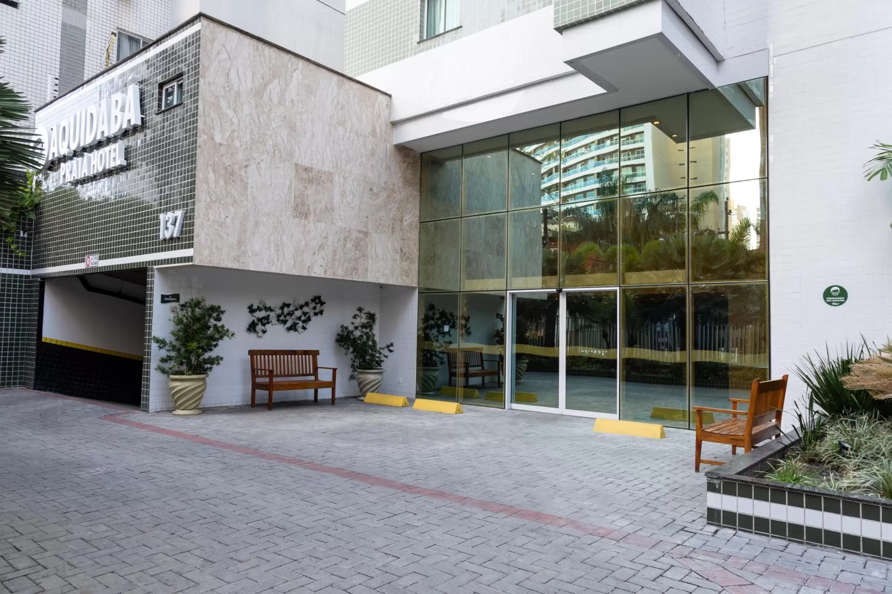 Facade/entrance in Aquidabã Praia Hotel