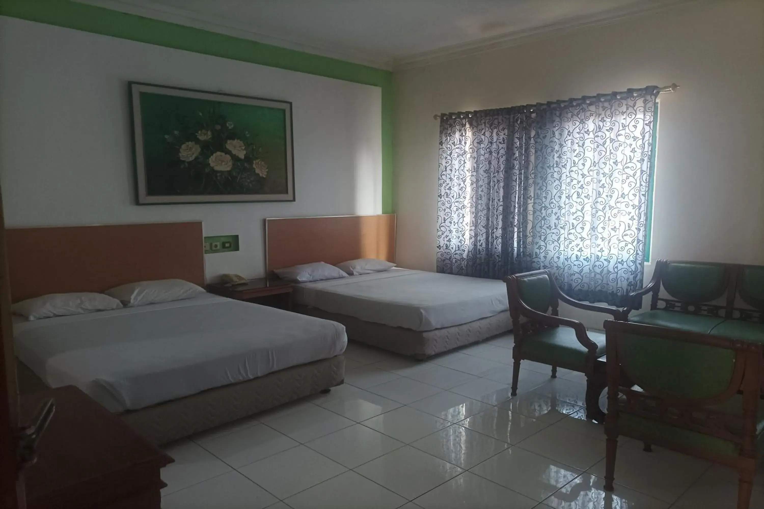 Bedroom, Bed in RedDoorz Plus near Alun Alun Kejaksan Cirebon