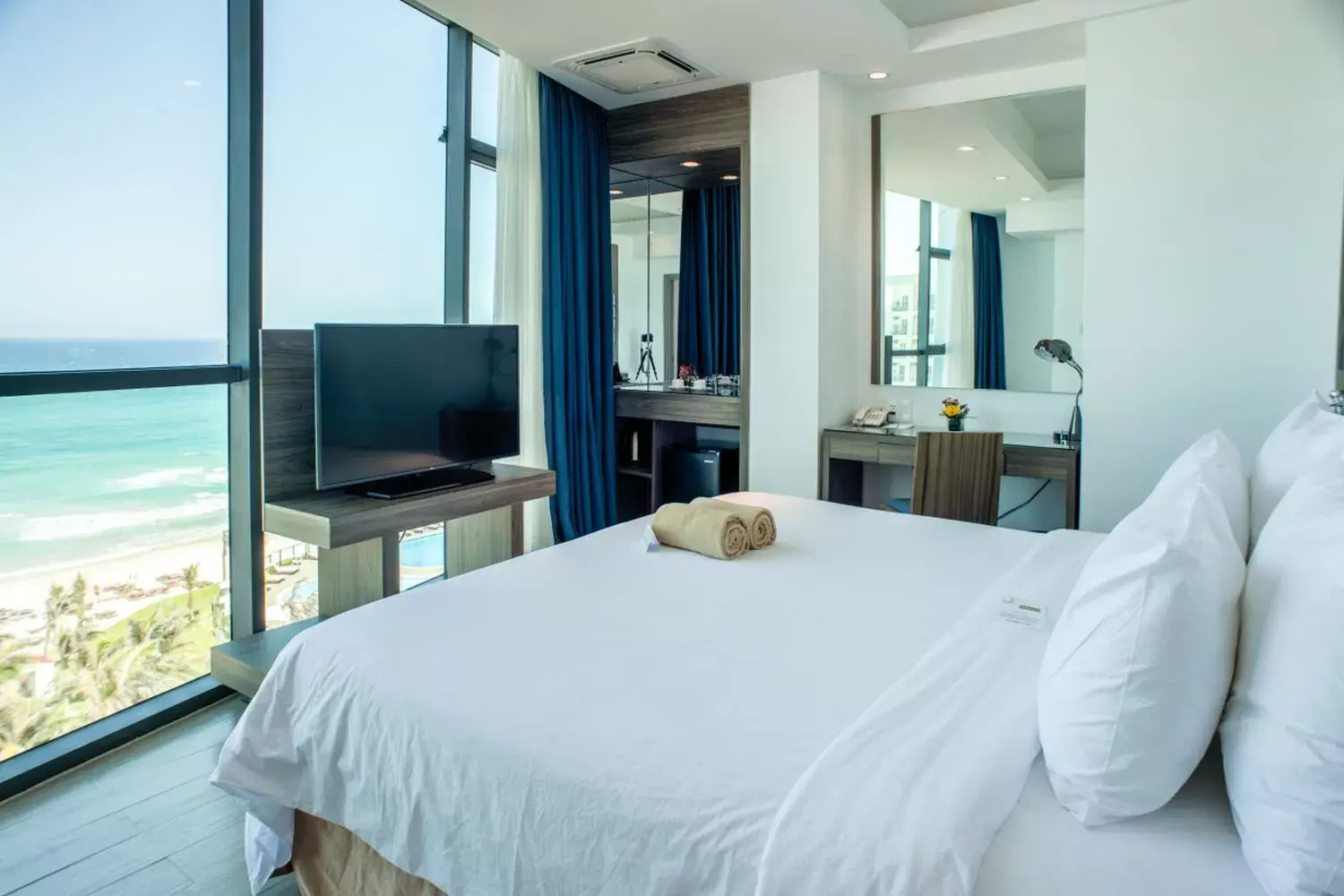 Sea view, Bed in Swandor Cam Ranh Resort-Ultra All Inclusive