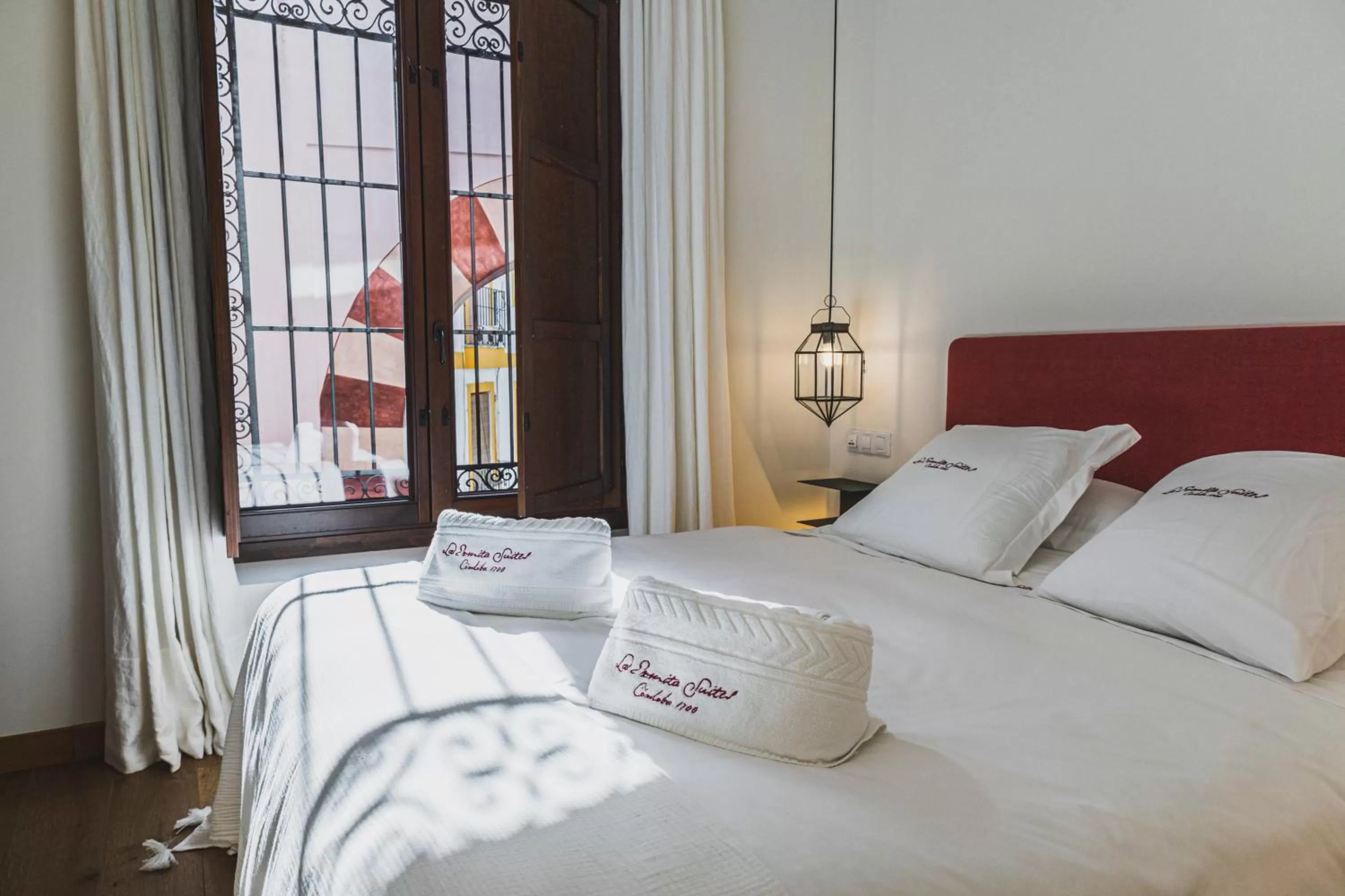 Bed in La Ermita Suites - Único Hotel Monumento de Córdoba