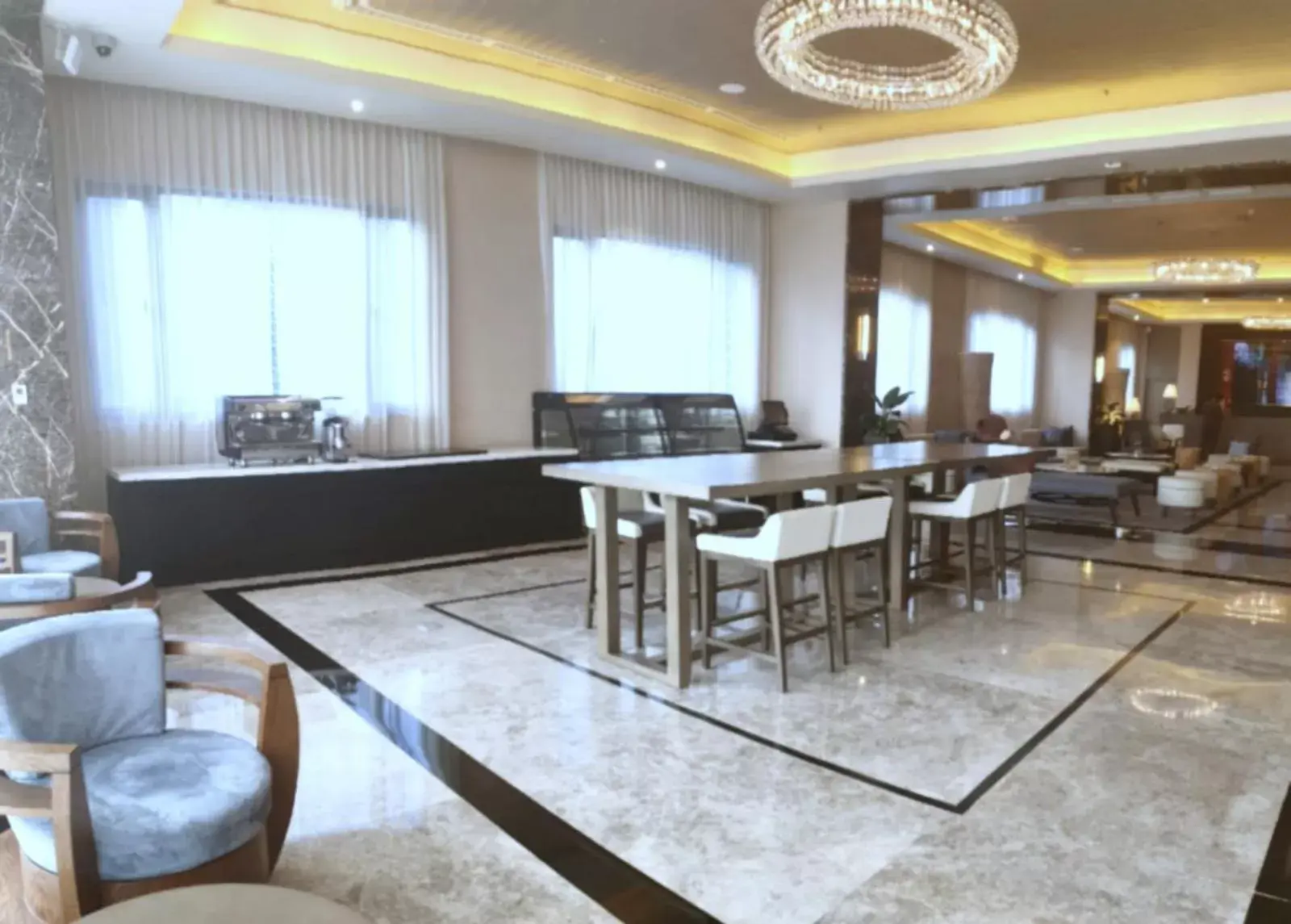 Lobby or reception, Restaurant/Places to Eat in Seda Residences Makati