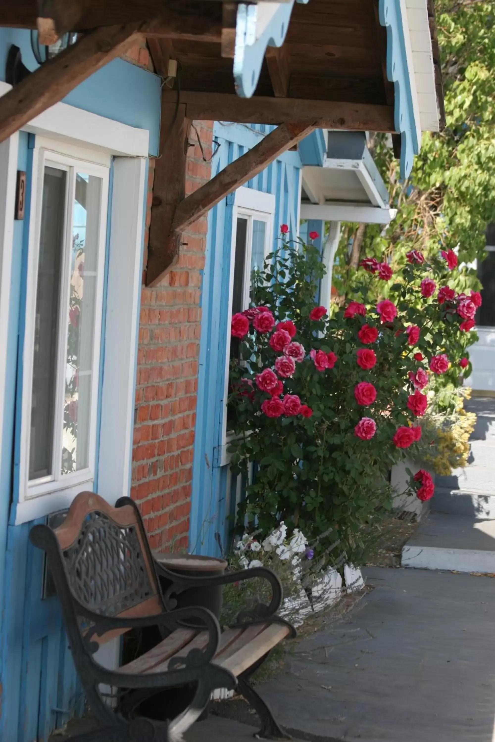 Facade/entrance in Sugarloaf Mountain Motel Facade/entrance in Sugarloaf Mountain Motel