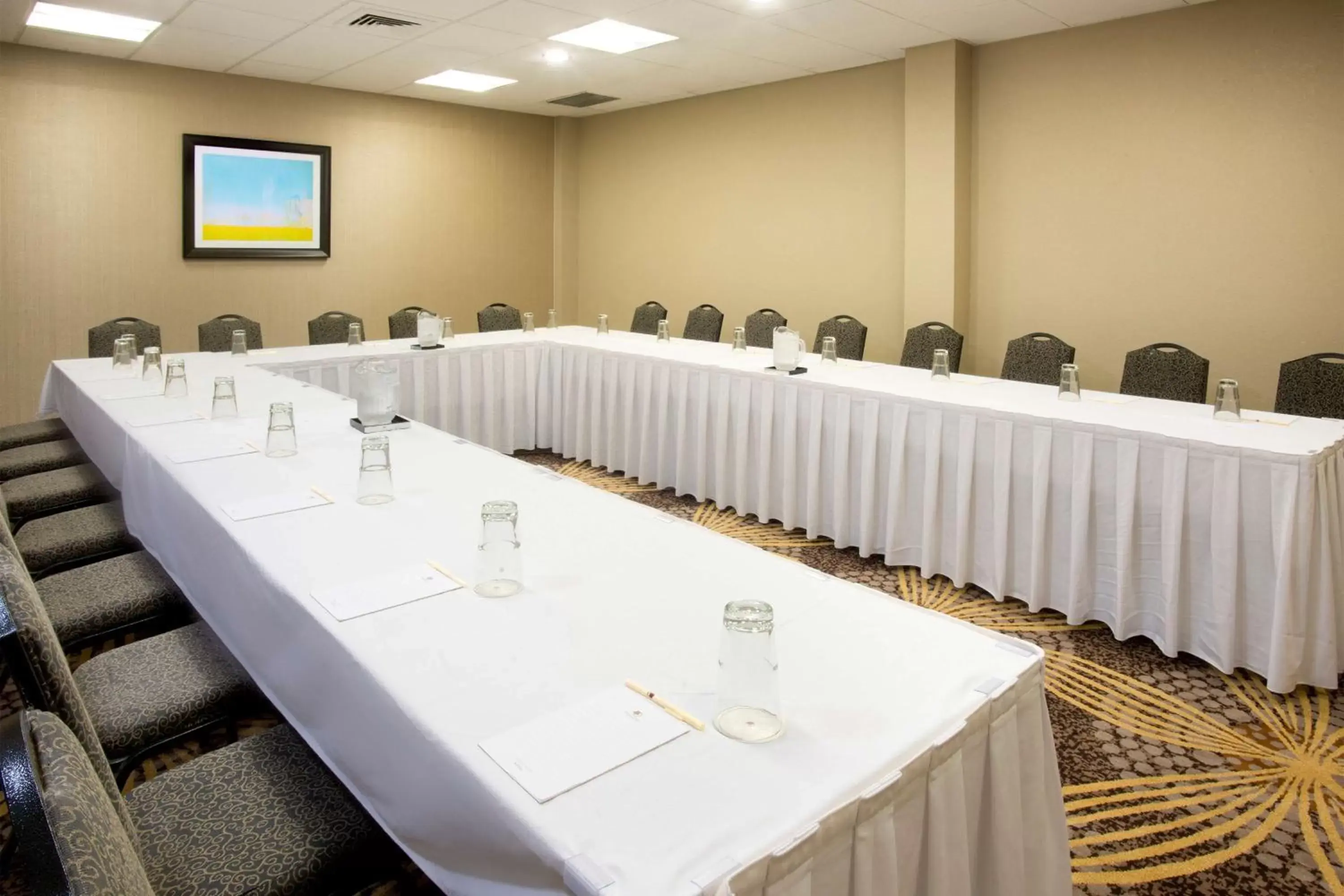 Meeting/conference room in DoubleTree by Hilton Lafayette
