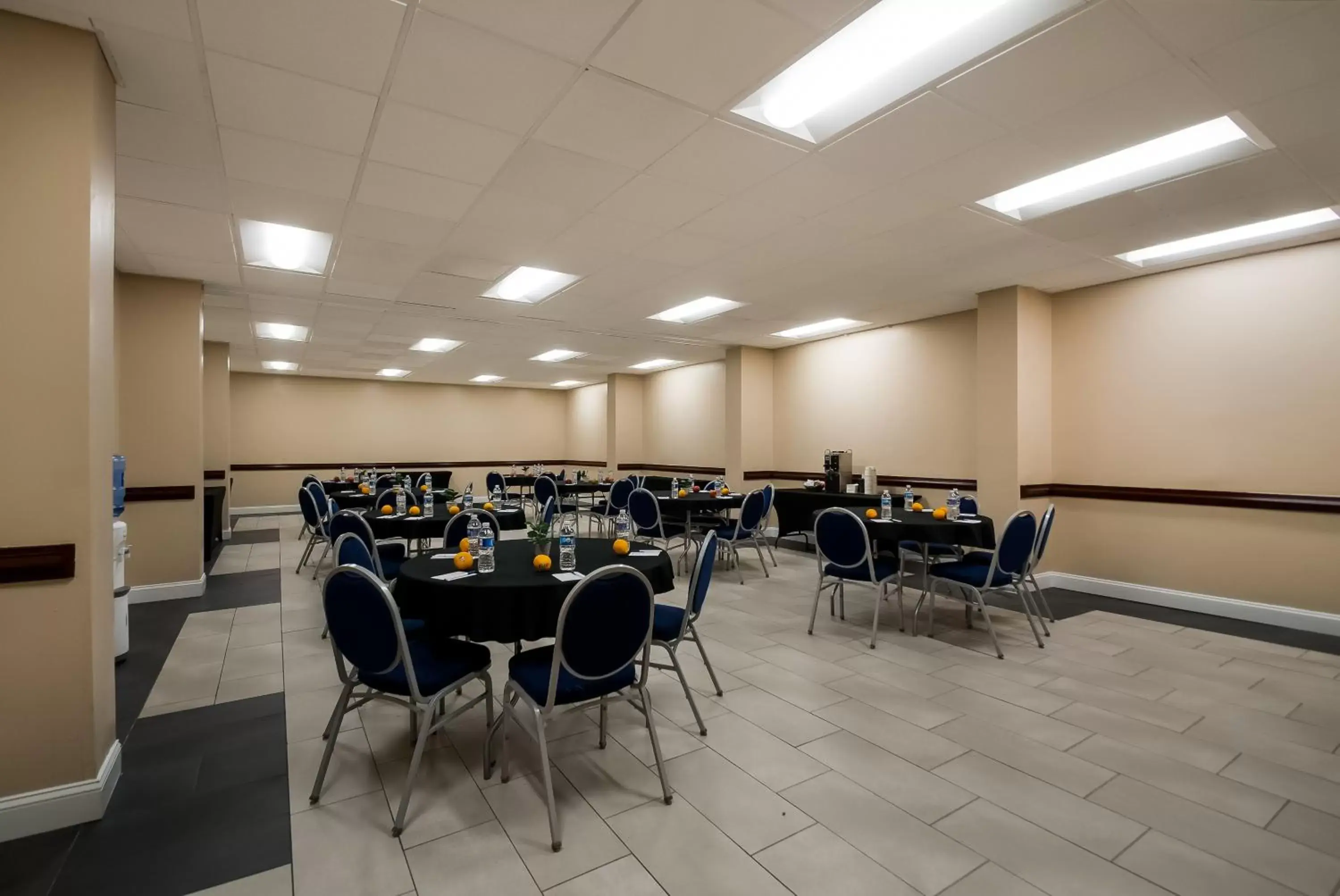 Banquet/Function facilities in Best Western Springfield