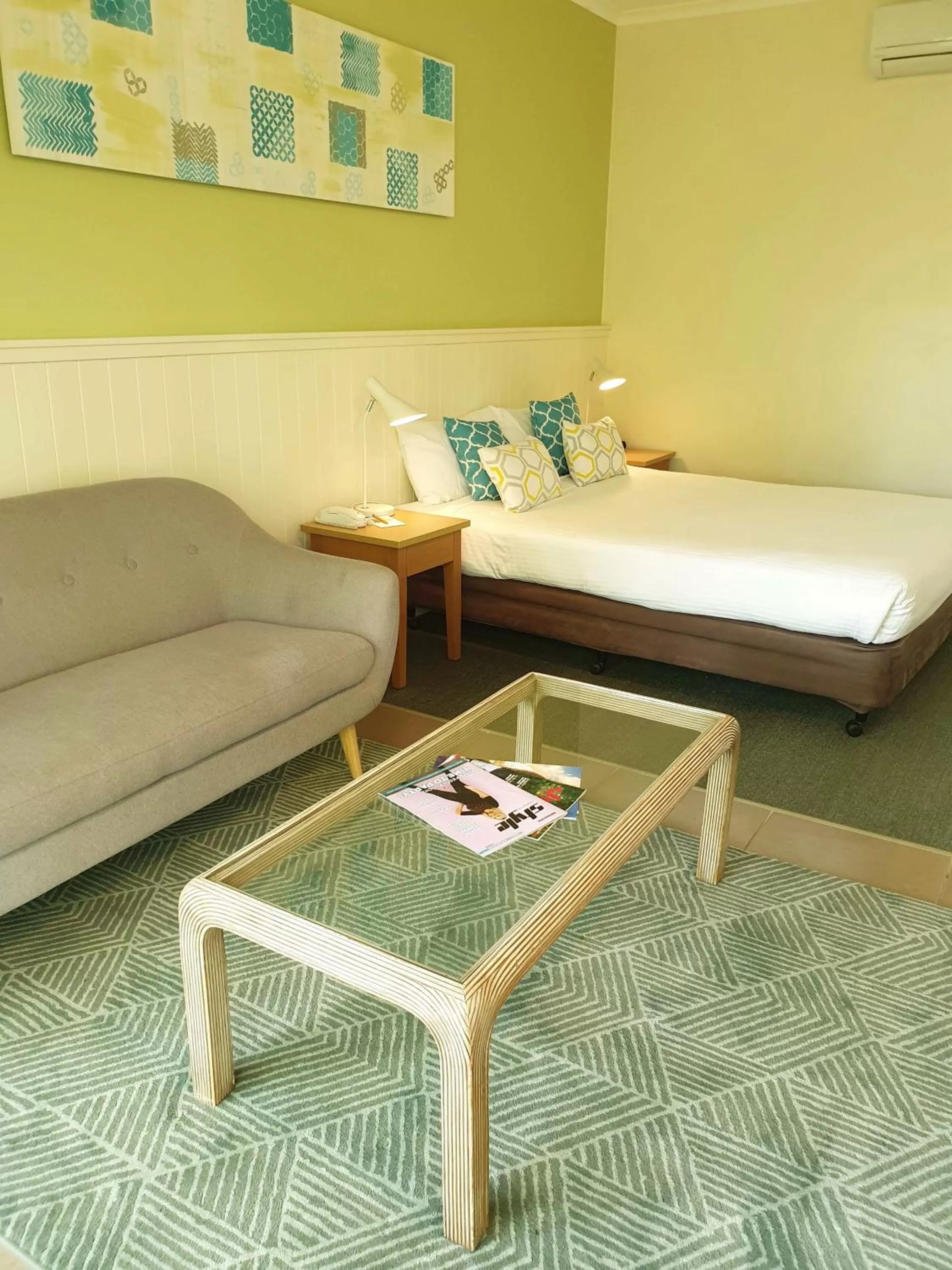Seating area, Bed in Ballina Beach Resort