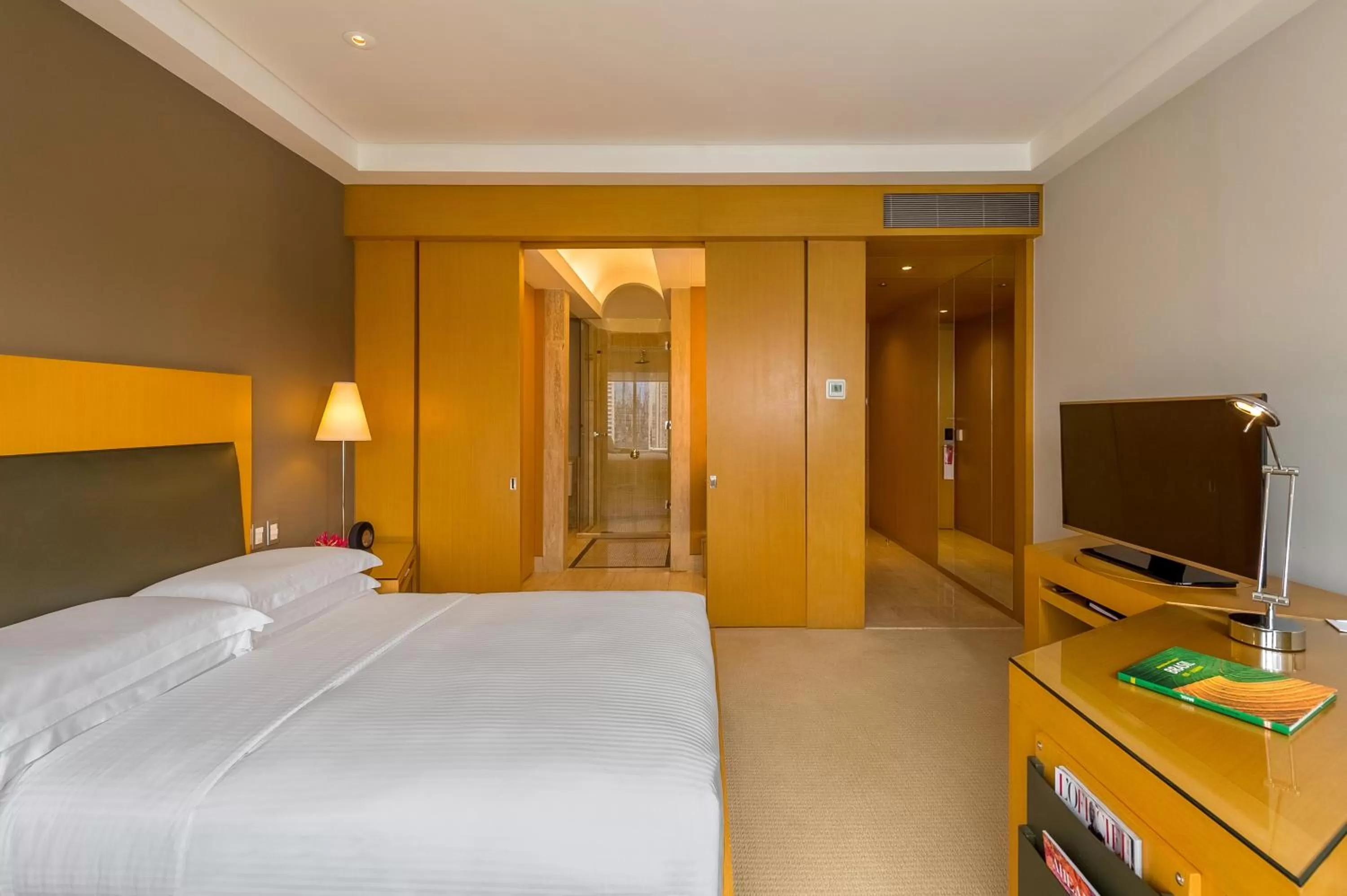 Queen Room - single occupancy - Club Access in Grand Hyatt São Paulo