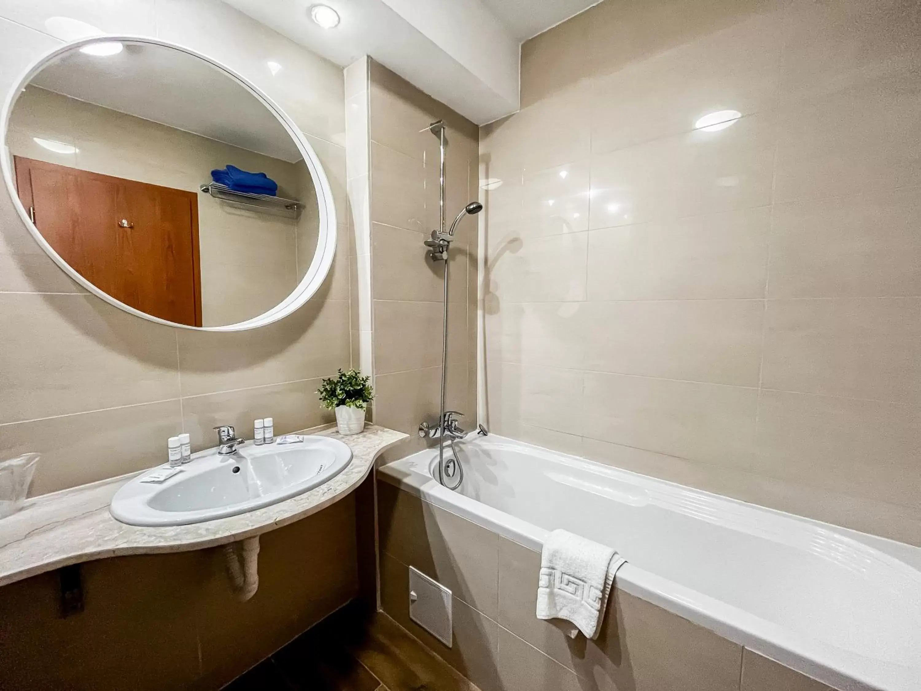 Bathroom in Hotel Carpathia