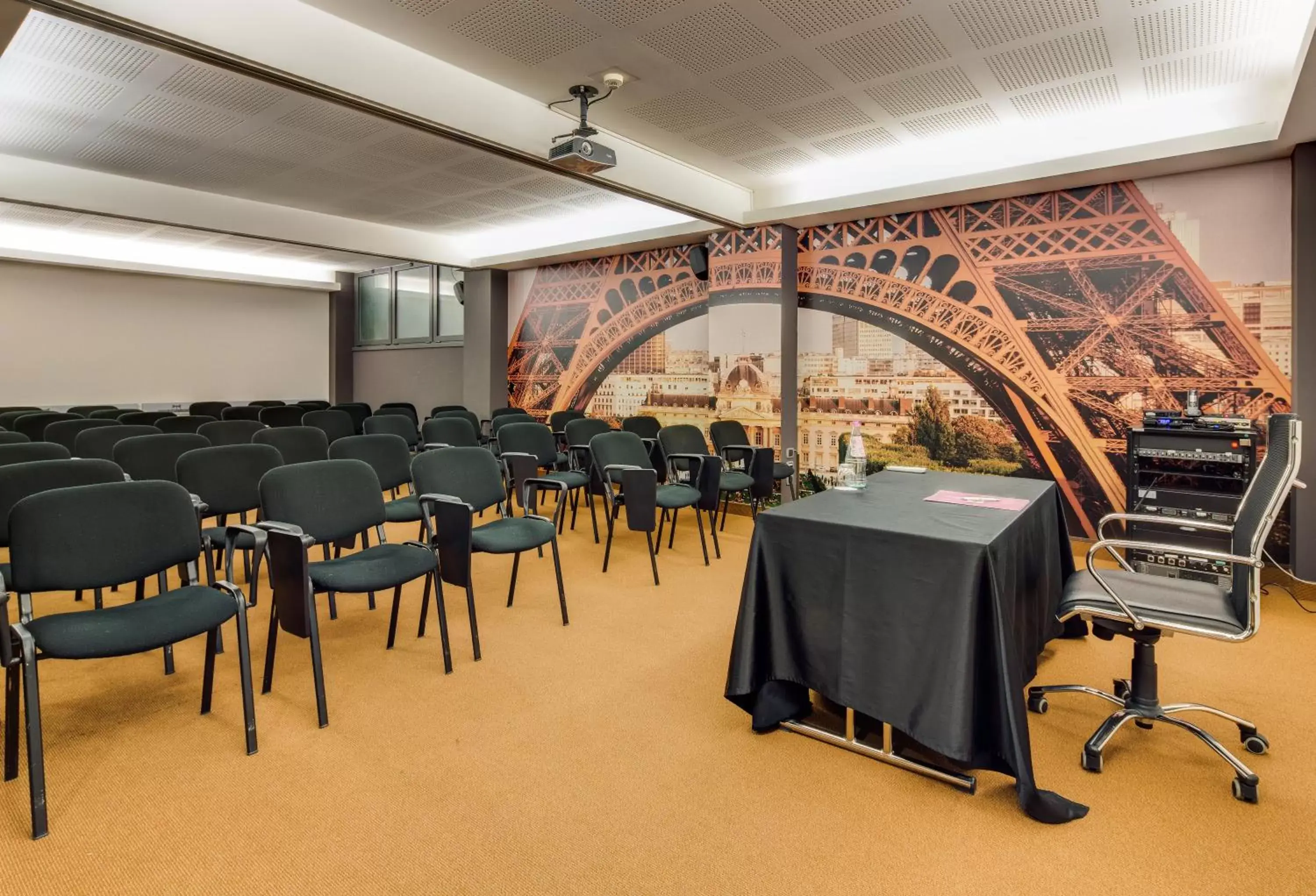 Meeting/conference room in Best Western Plus Hotel Expo