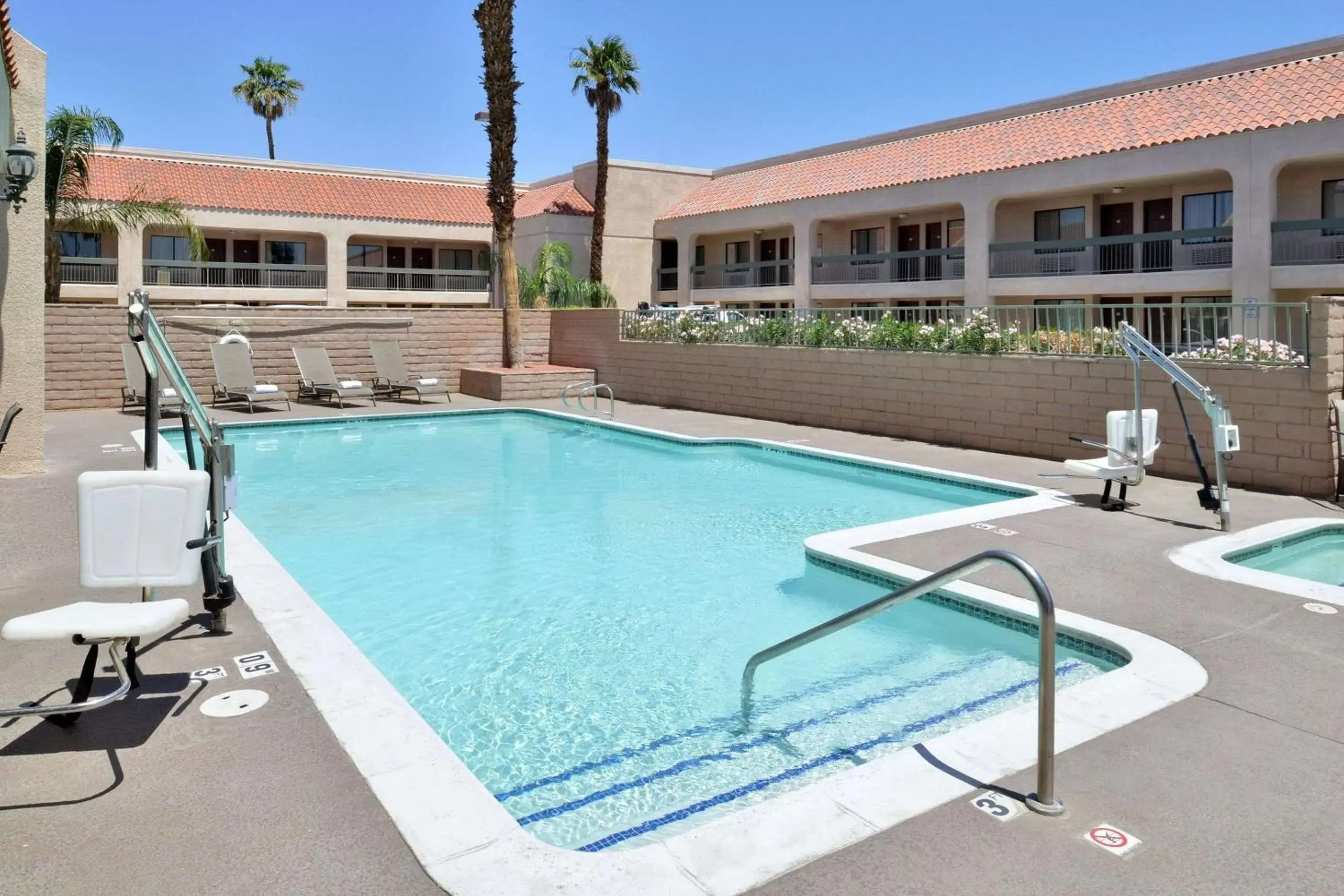 On site, Swimming Pool in Quality Inn & Suites Indio I-10