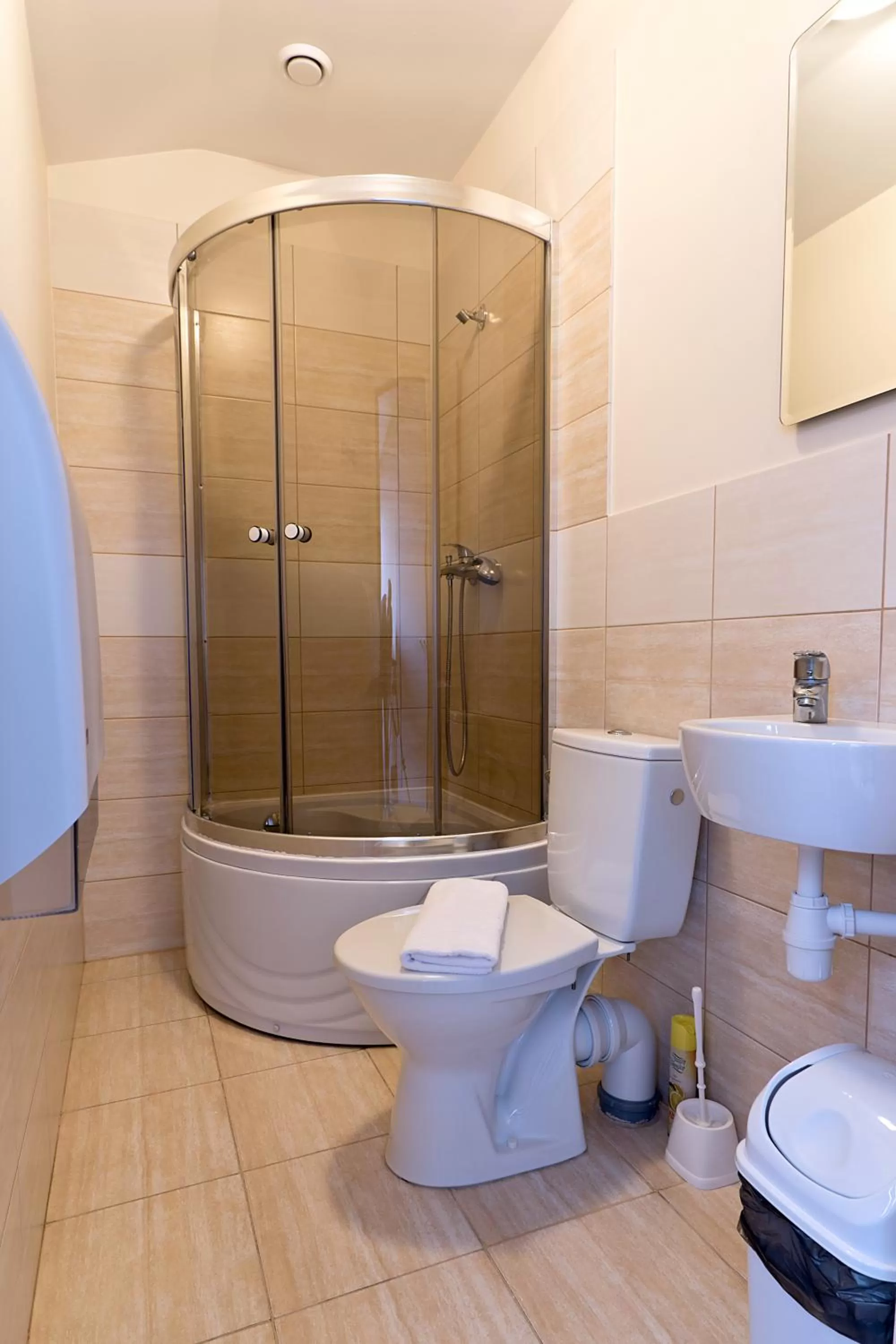 Shower in Happy Hotel