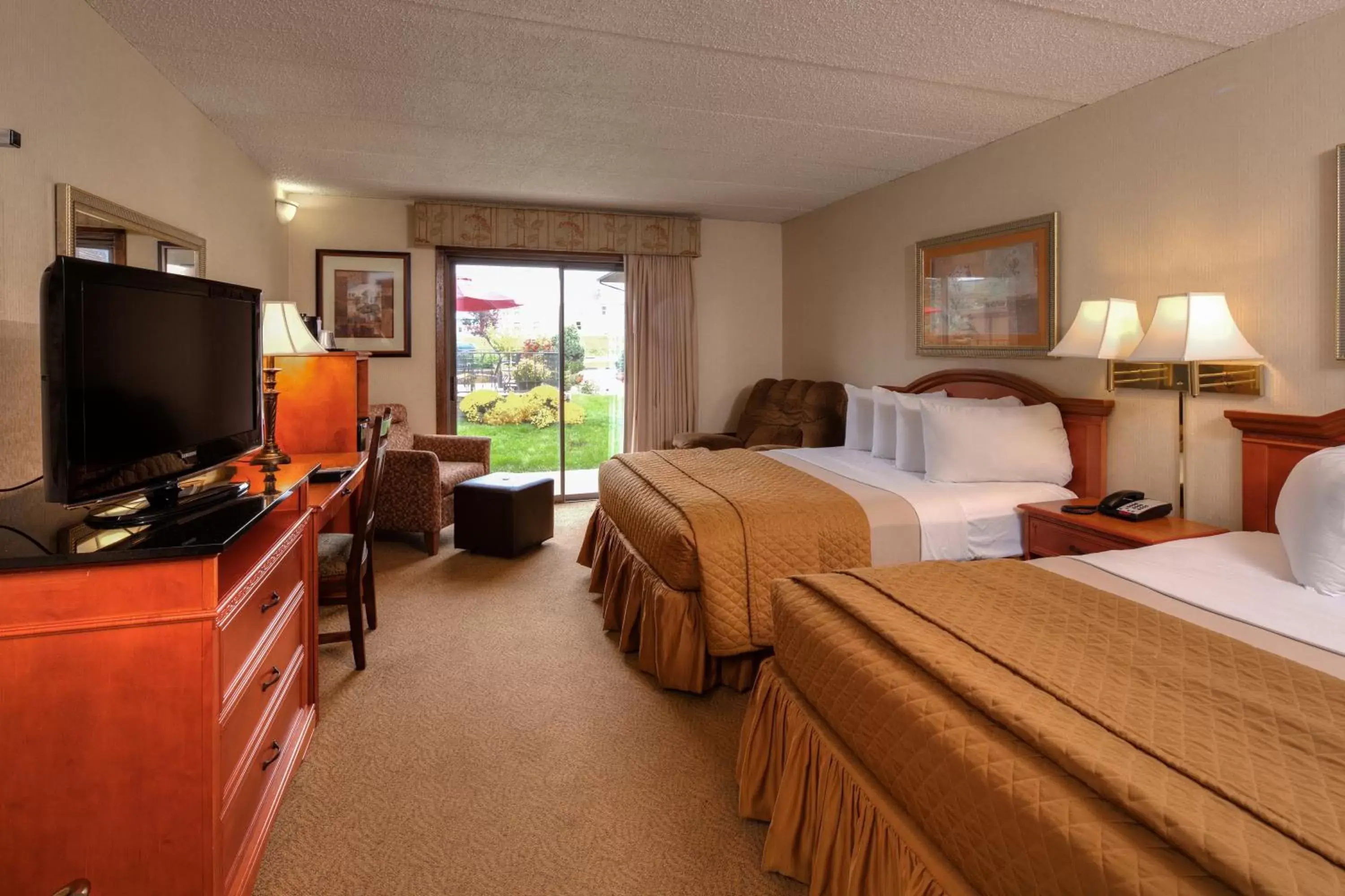 View (from property/room), Bed in The Foothills Inn View (from property/room), Bed in The Foothills Inn