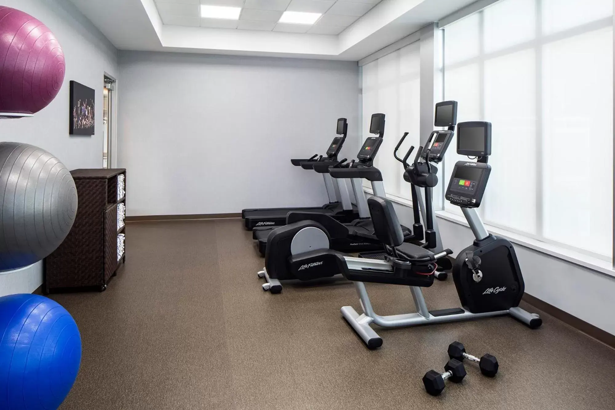 Fitness centre/facilities, Fitness Center/Facilities in Star Suites An Extended Stay Hotel