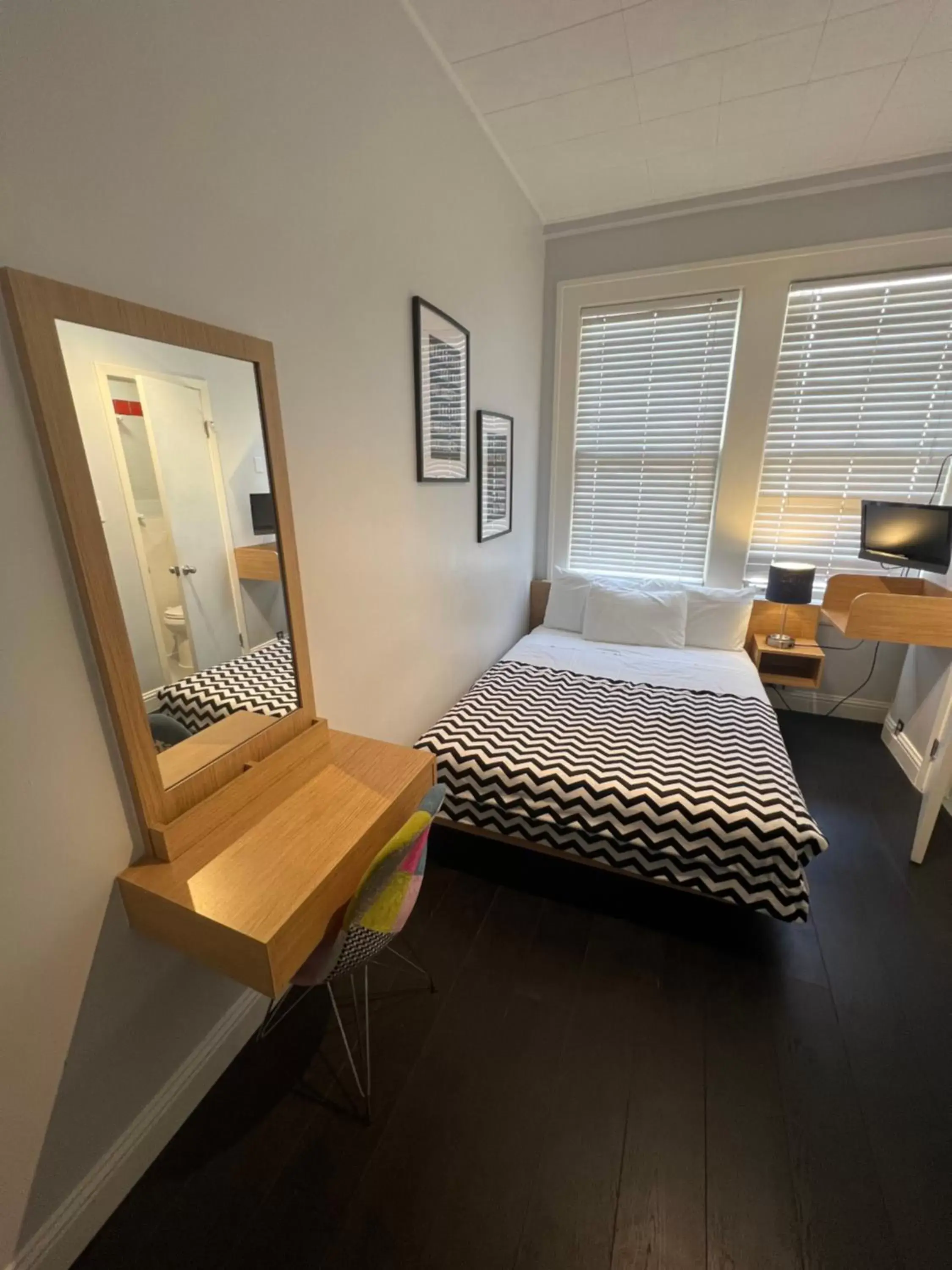 Bedroom, Bed in Touchstone Hotel - City Center Bedroom, Bed in Touchstone Hotel - City Center