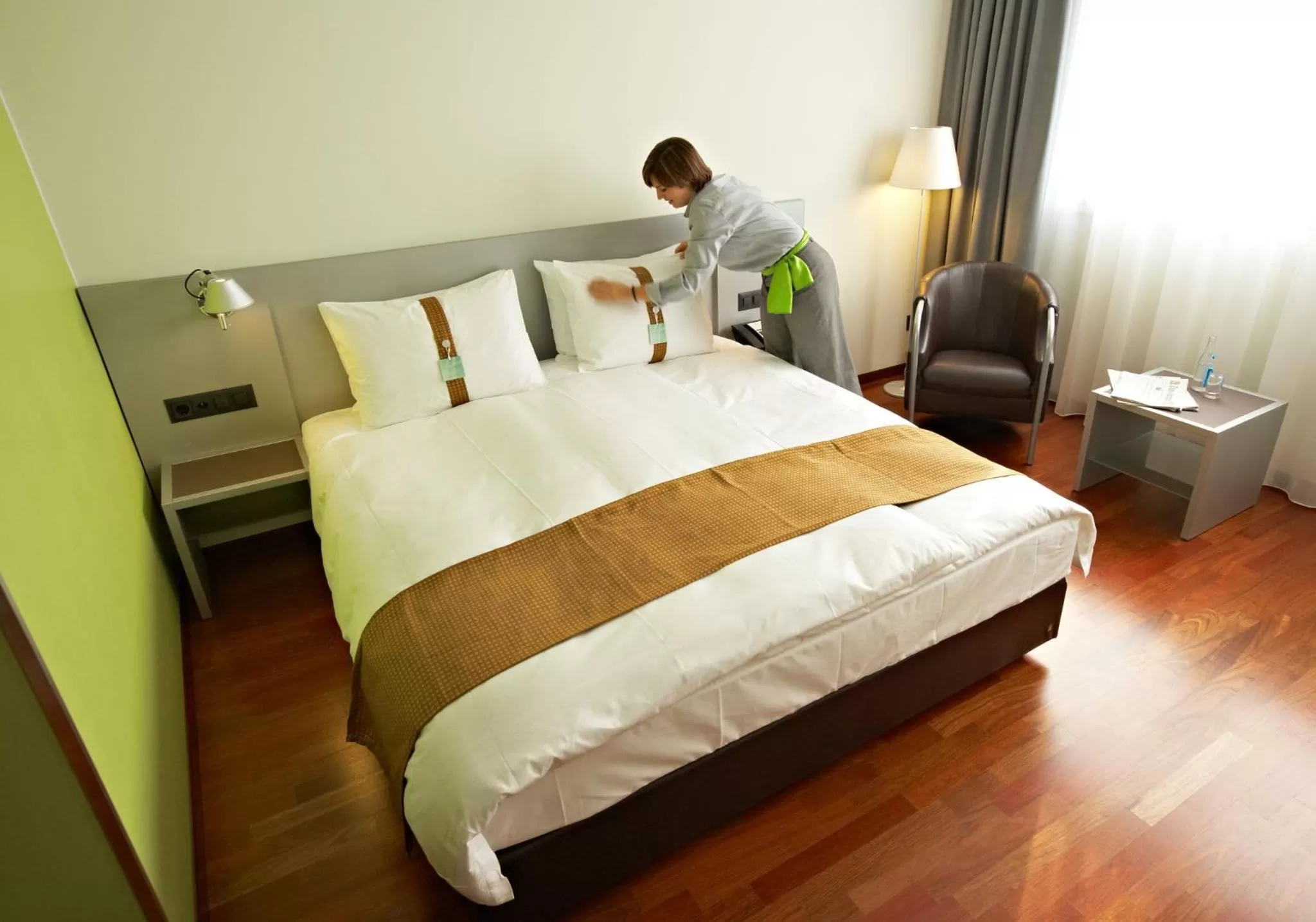 Photo of the whole room, Bed in Holiday Inn Zürich Messe by IHG