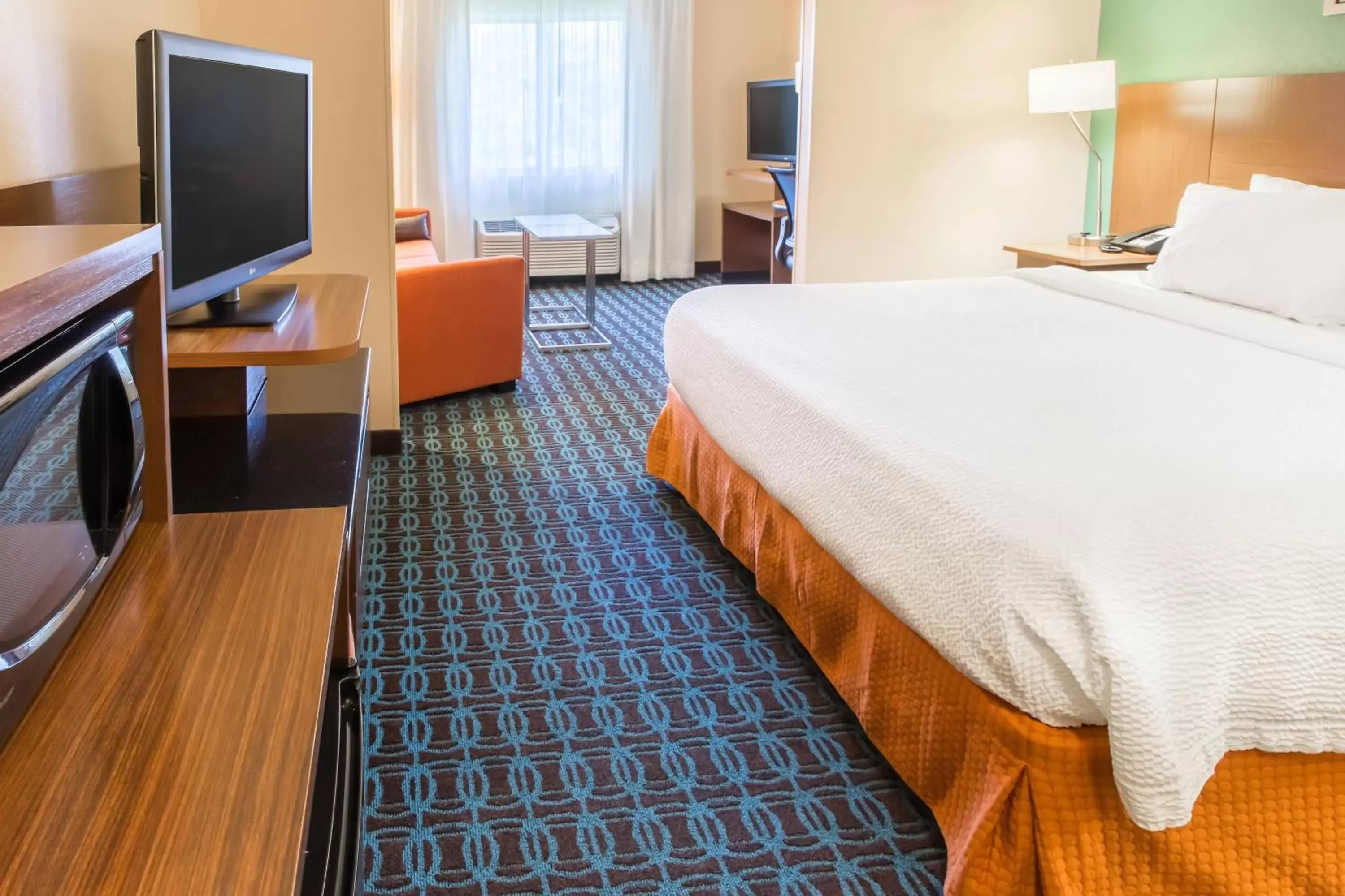 Bedroom, Bed in Fairfield Inn & Suites Sioux Falls