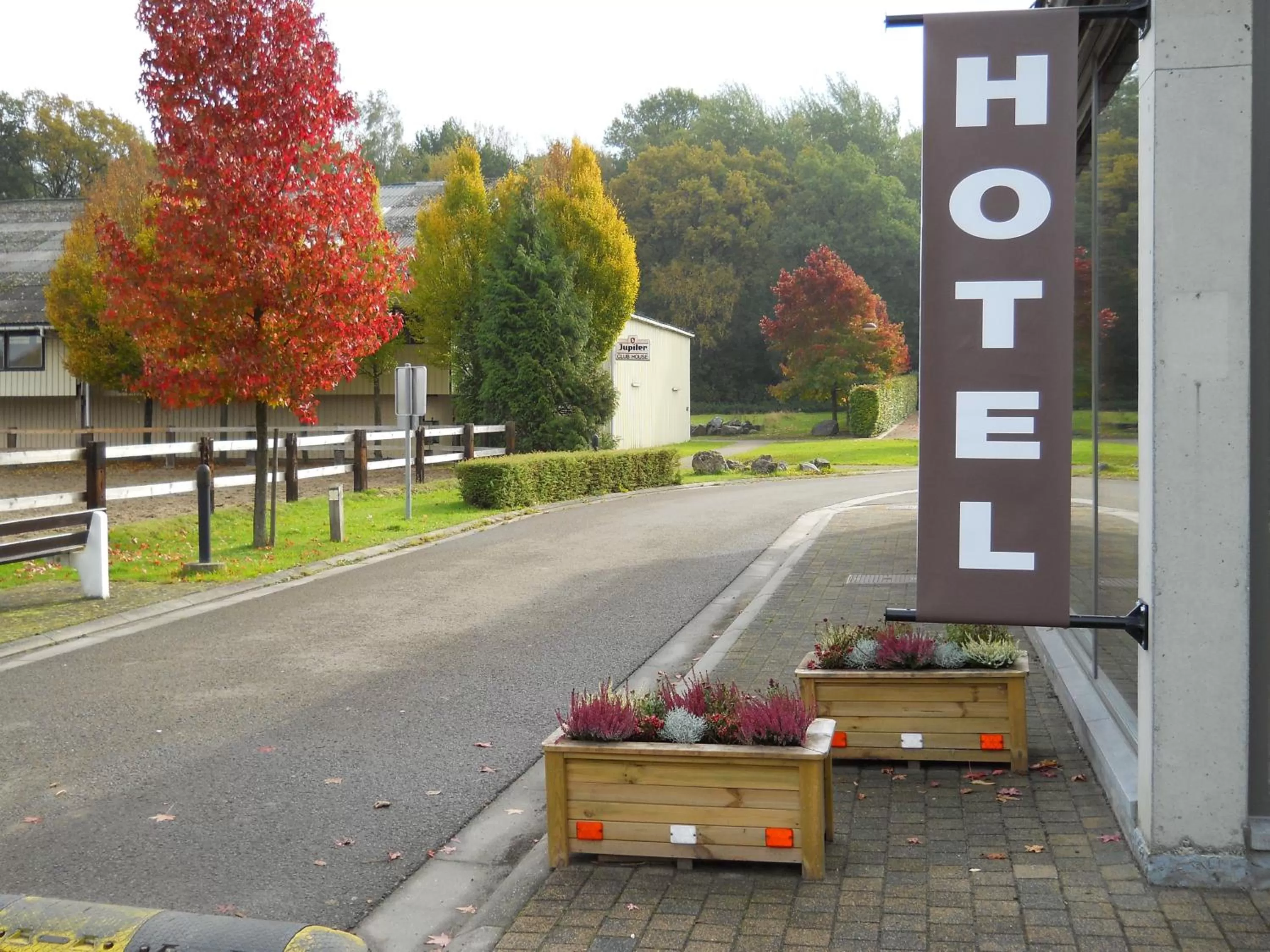 Facade/entrance in Le Relais De La Haute Sambre