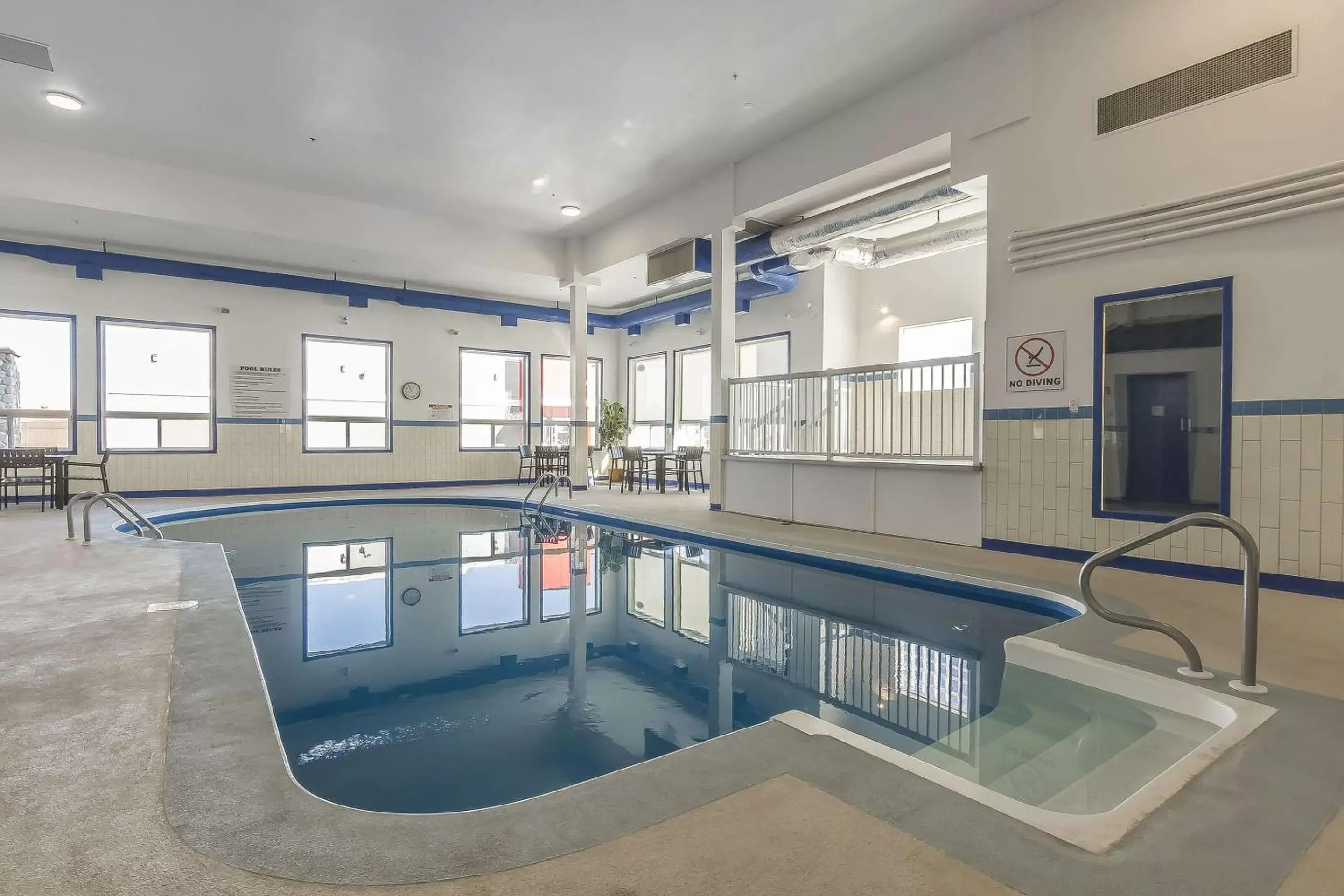On site, Swimming Pool in Comfort Inn & Suites Yorkton