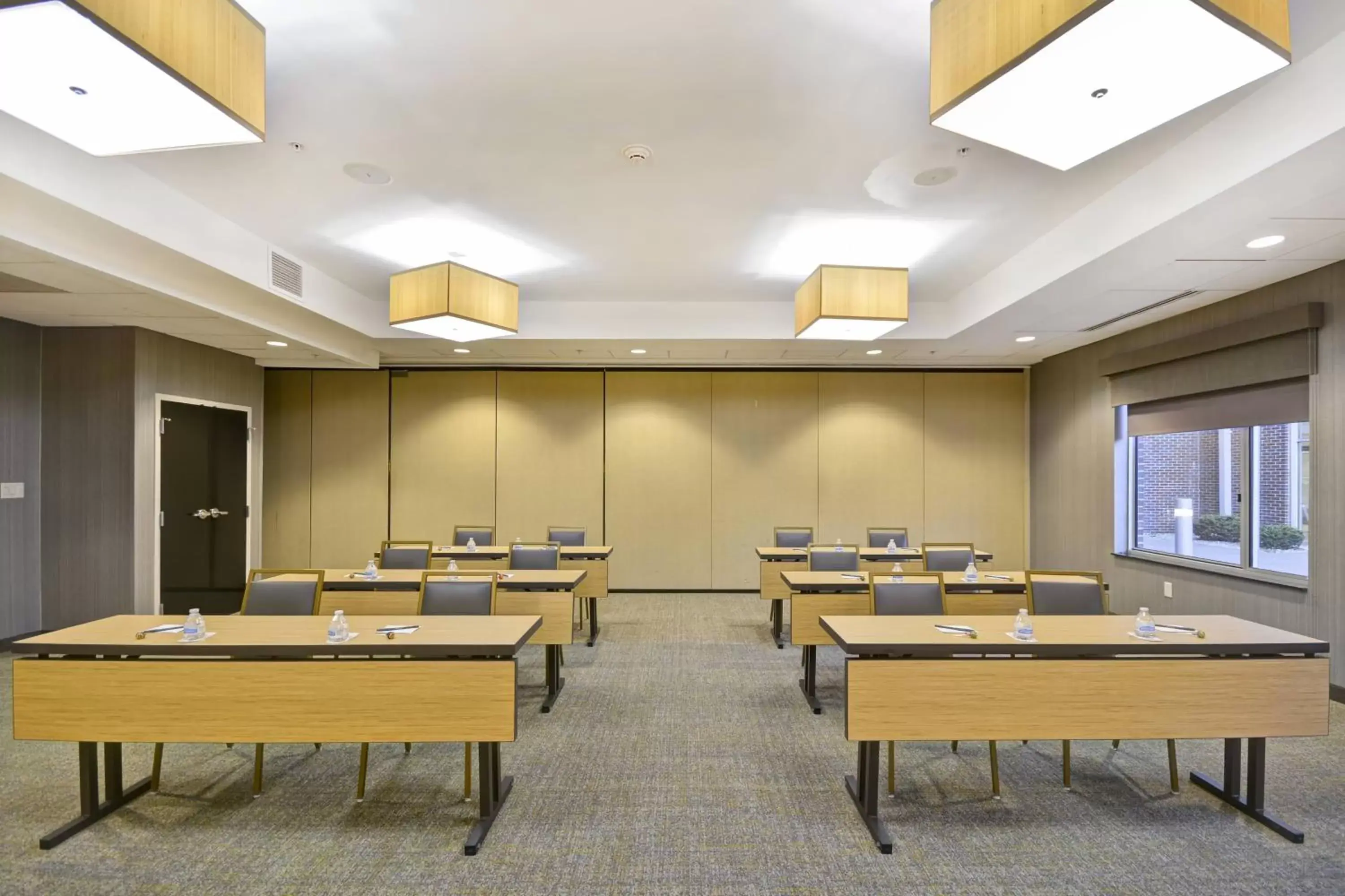 Meeting/conference room in SpringHill Suites by Marriott Indianapolis Airport/Plainfield