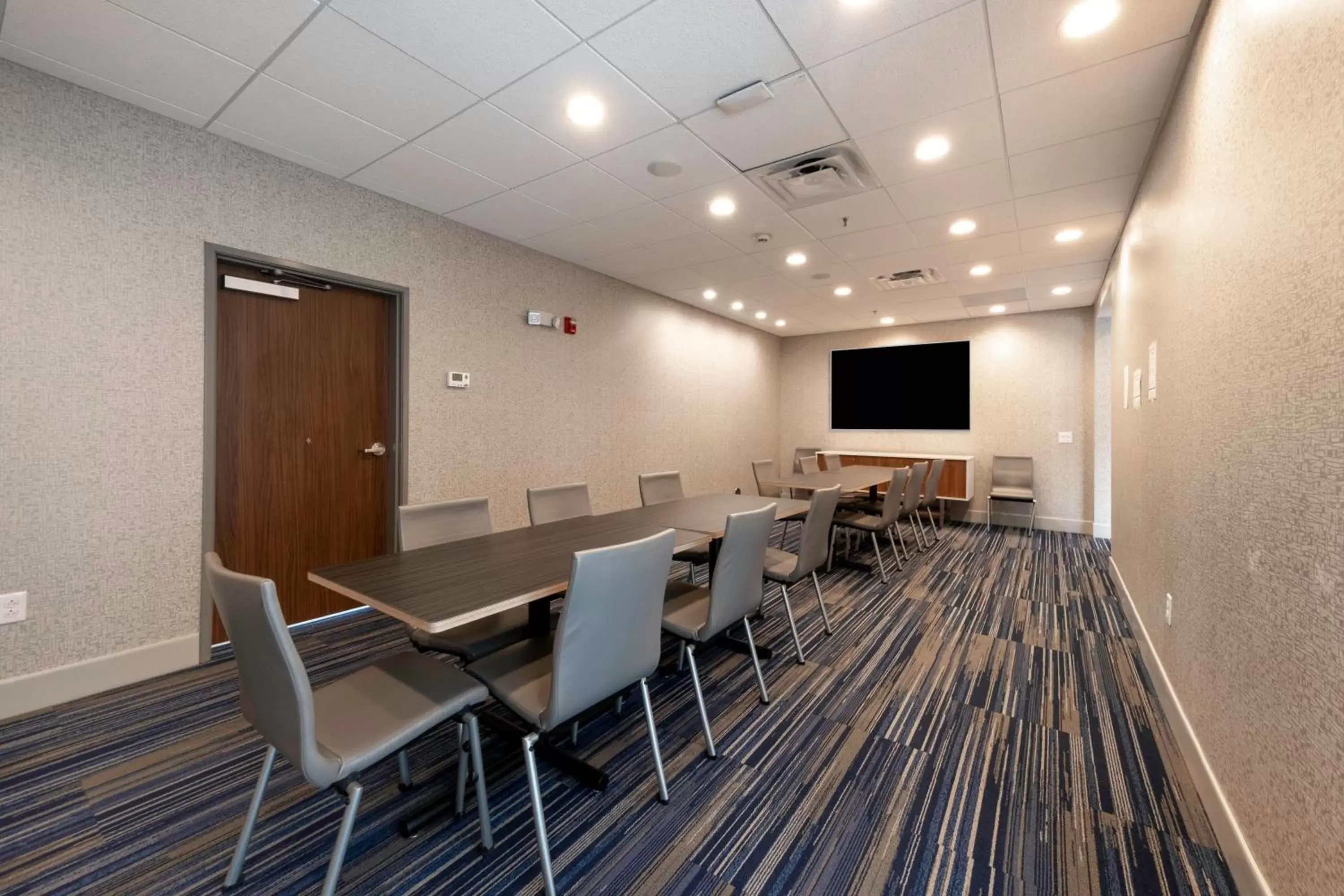 Meeting/conference room in Holiday Inn Express & Suites - Staunton, an IHG Hotel