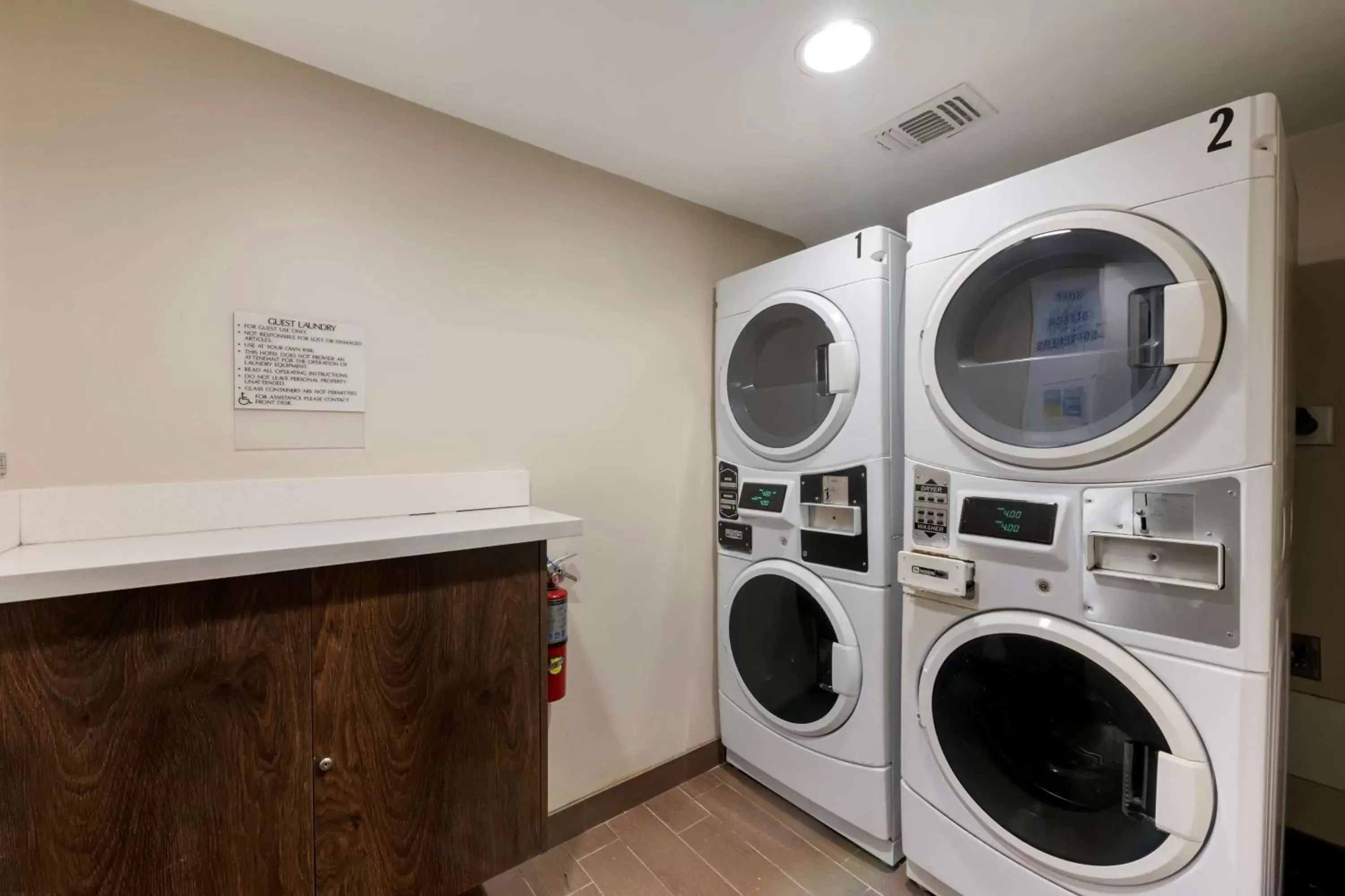 laundry, Bathroom in Best Western Plus North Miami-Bal Harbour