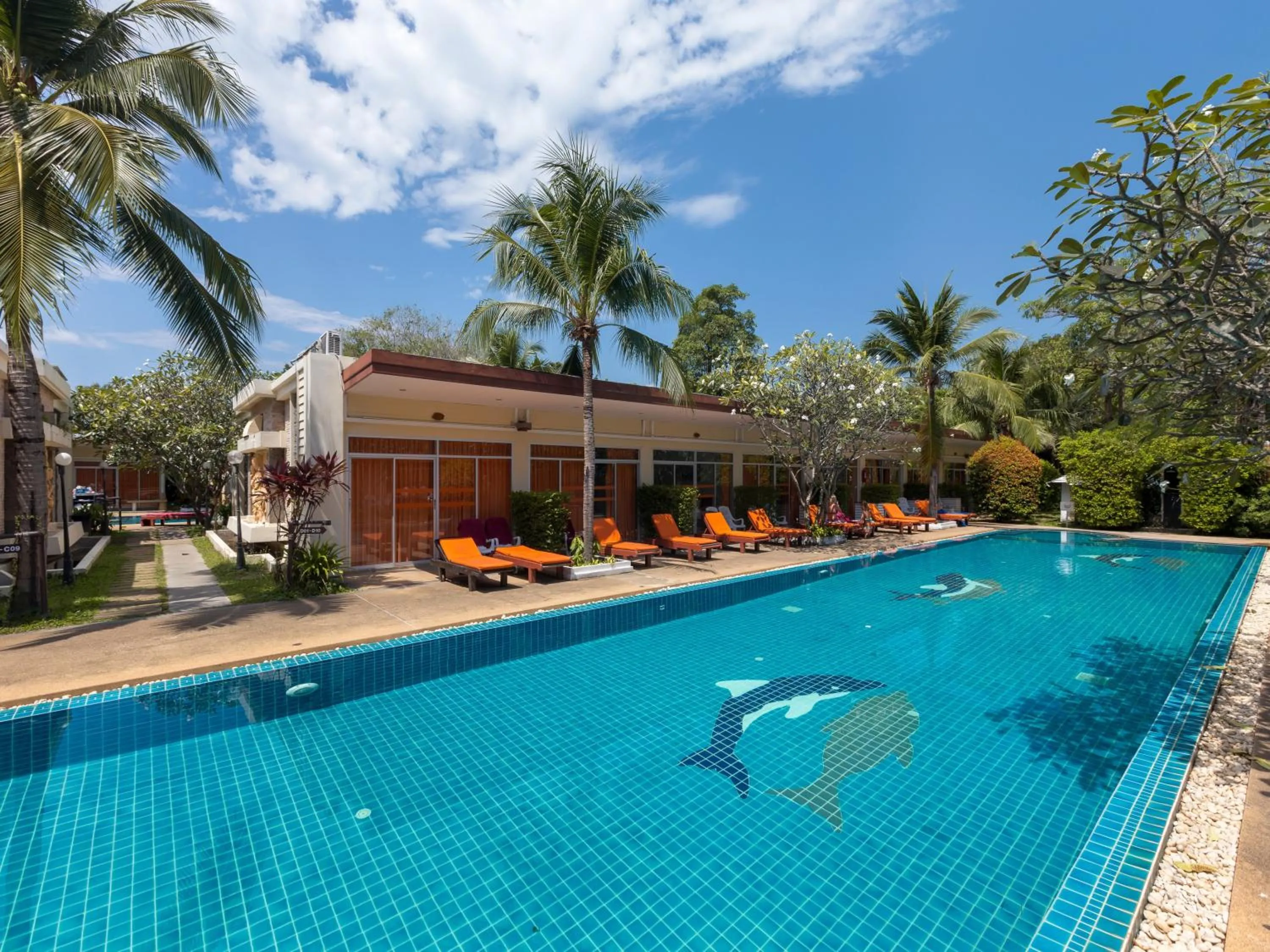 Swimming pool in Phuket Sea Resort SHA Extra Plus