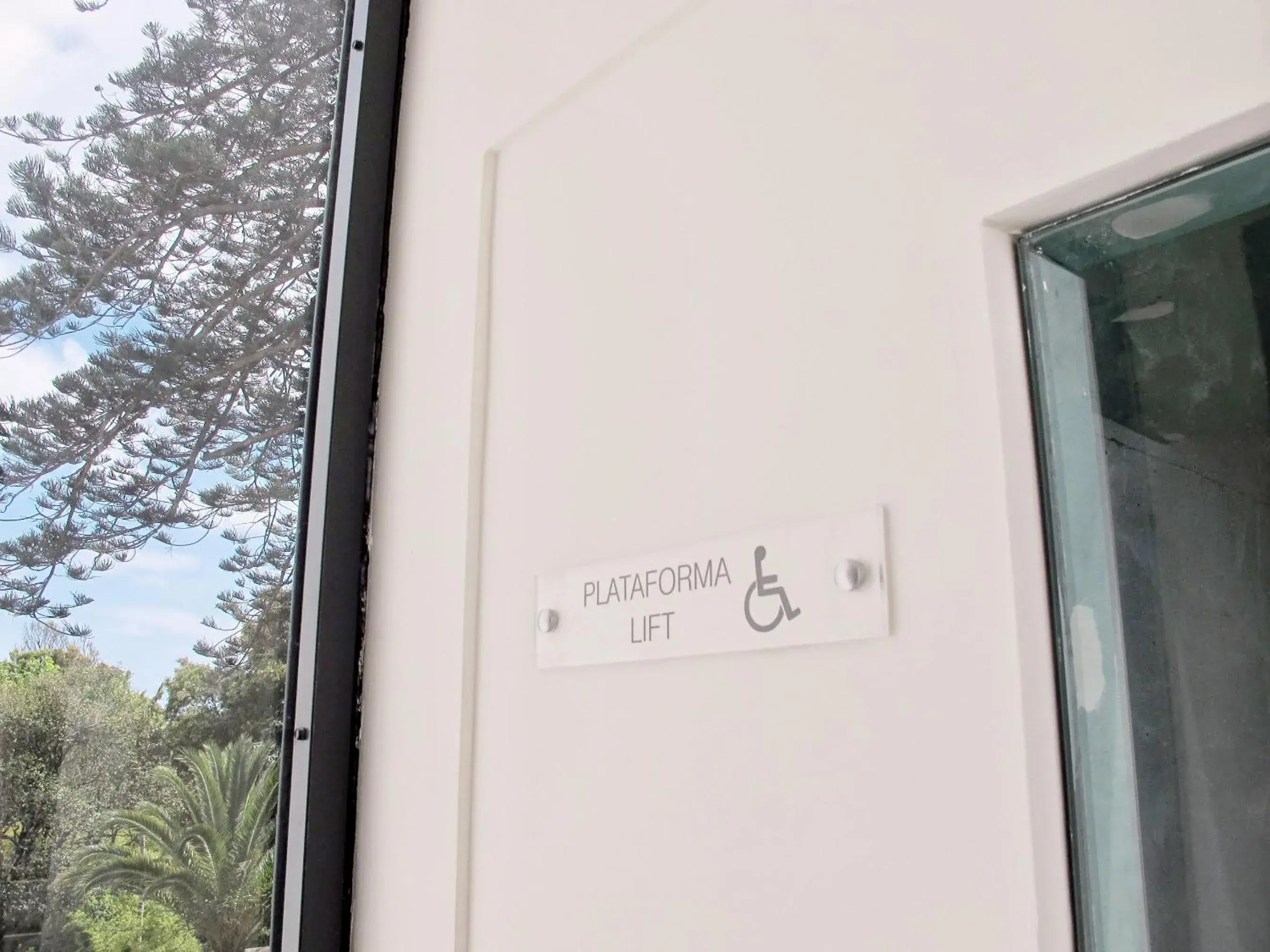 Facility for disabled guests in Azores Youth Hostels - Sao Miguel