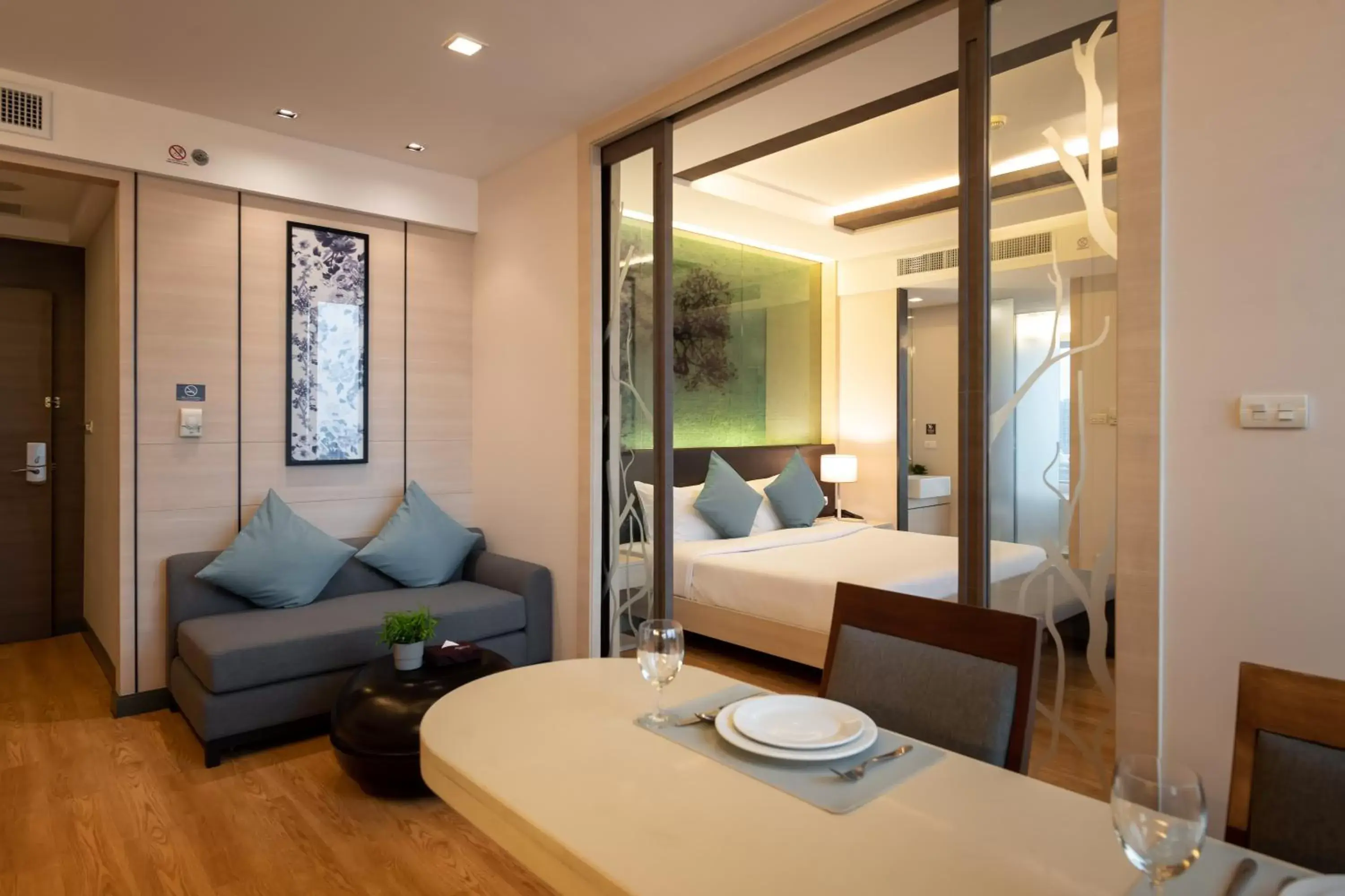Living room in Jasmine Resort Bangkok