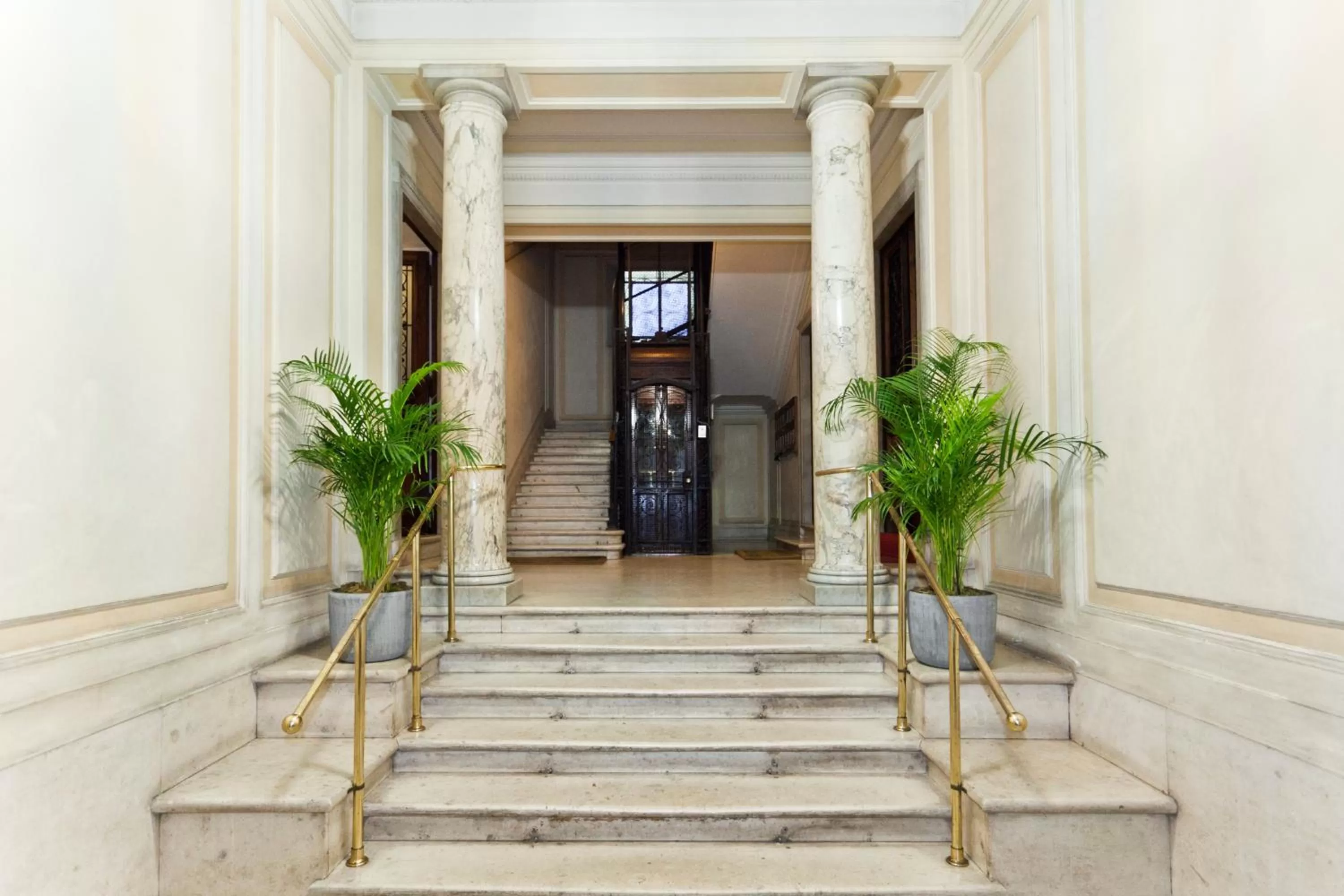 Facade/entrance in Vanity Navona