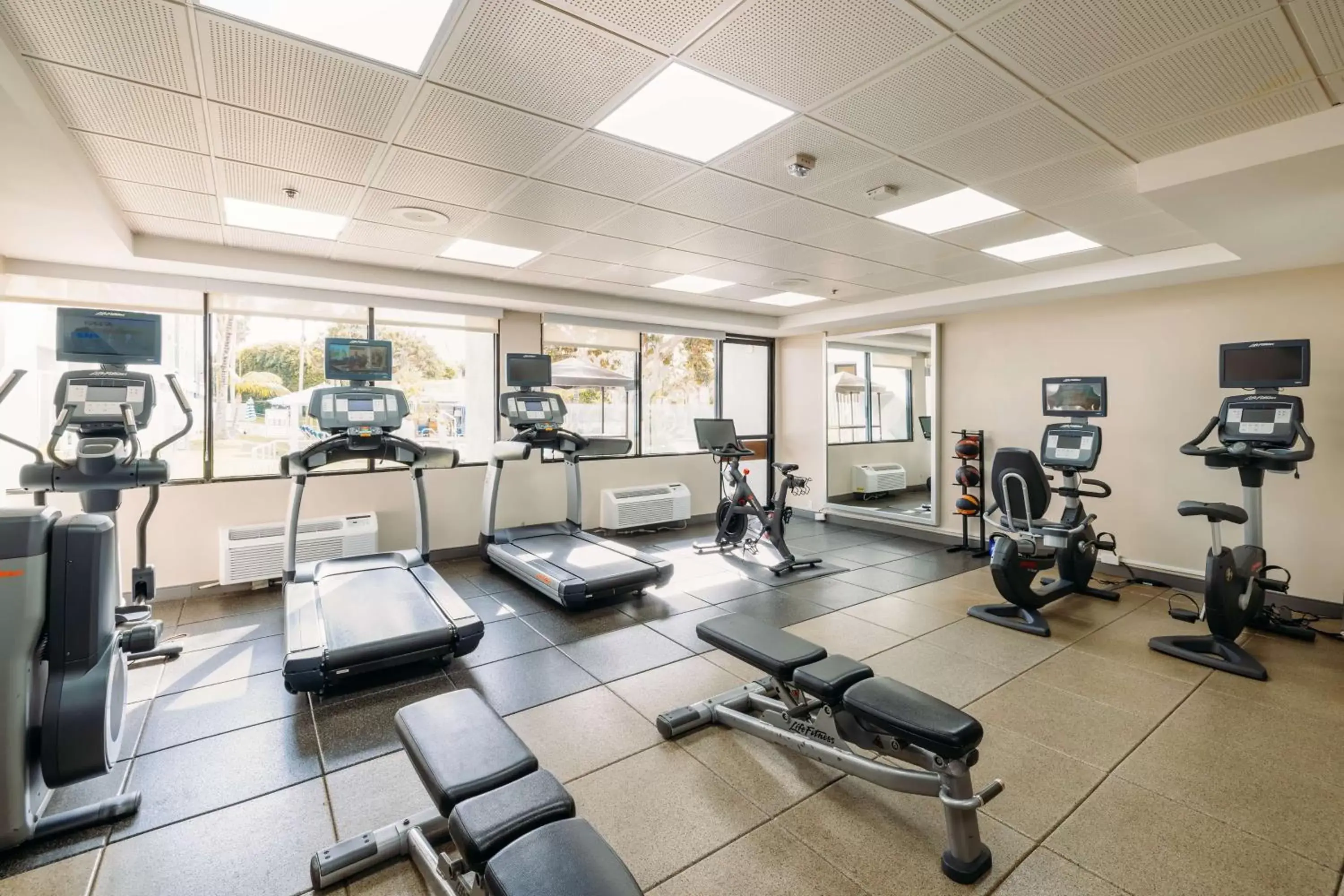Fitness centre/facilities, Fitness Center/Facilities in Hotel MDR Marina del Rey- a DoubleTree by Hilton