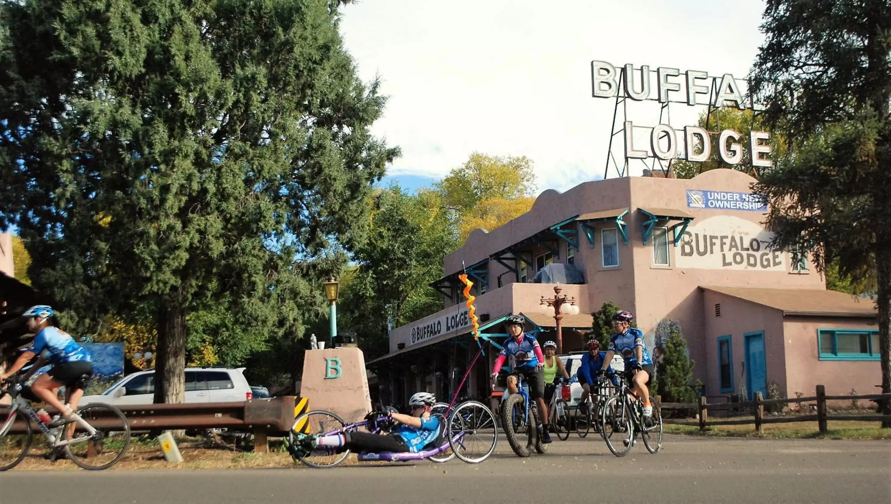 Cycling, Guests in Buffalo Lodge Bicycle Resort - Amazing access to local trails & the Garden