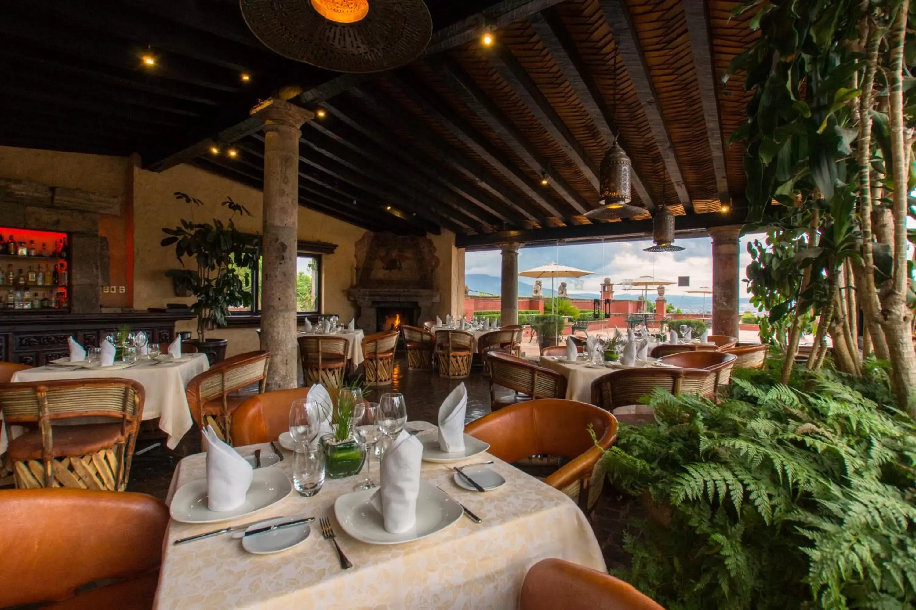 Lounge or bar, Restaurant/Places to Eat in Villa Montaña Hotel & Spa