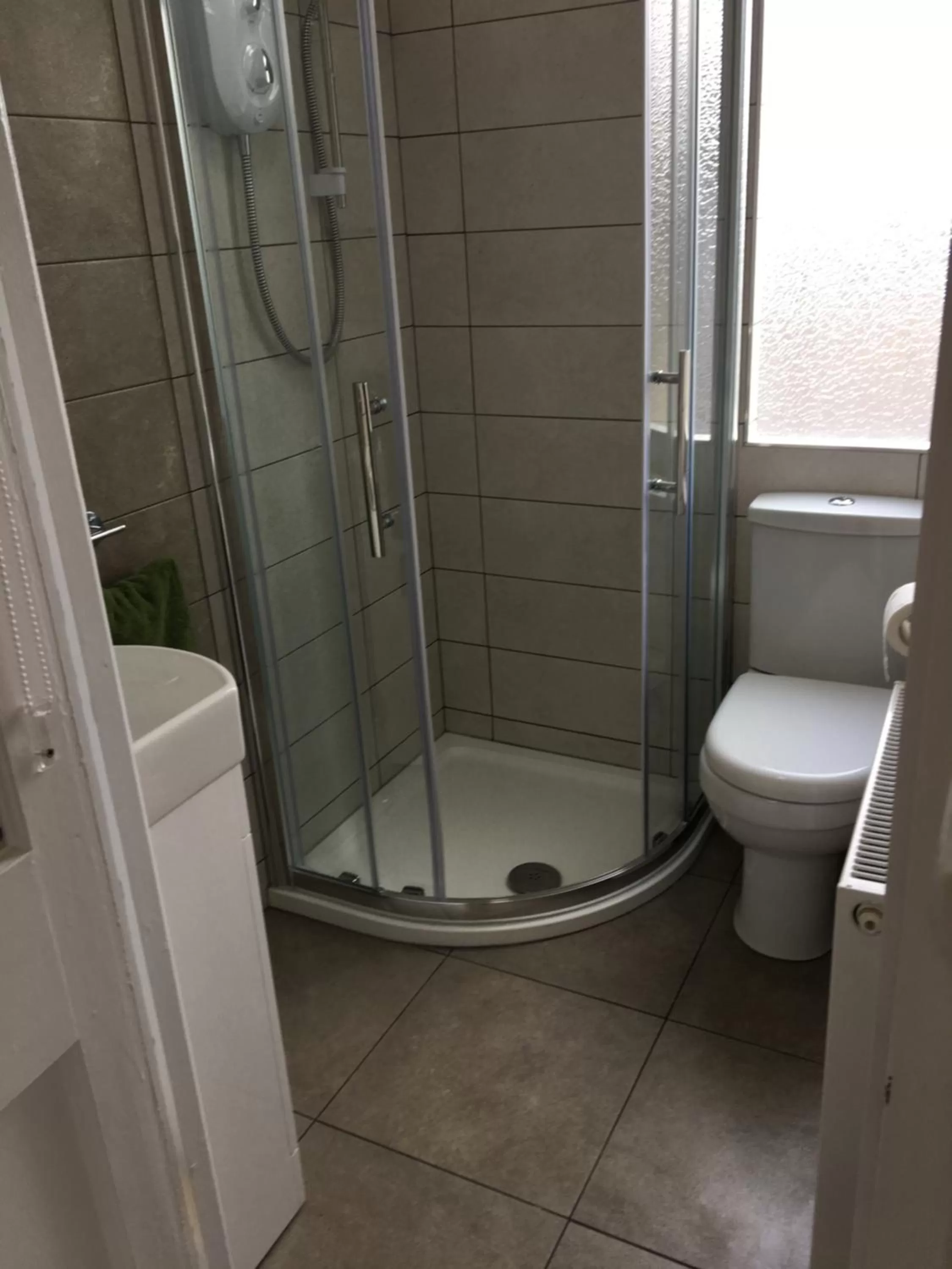 Bathroom in Penwyn Bed and Breakfast