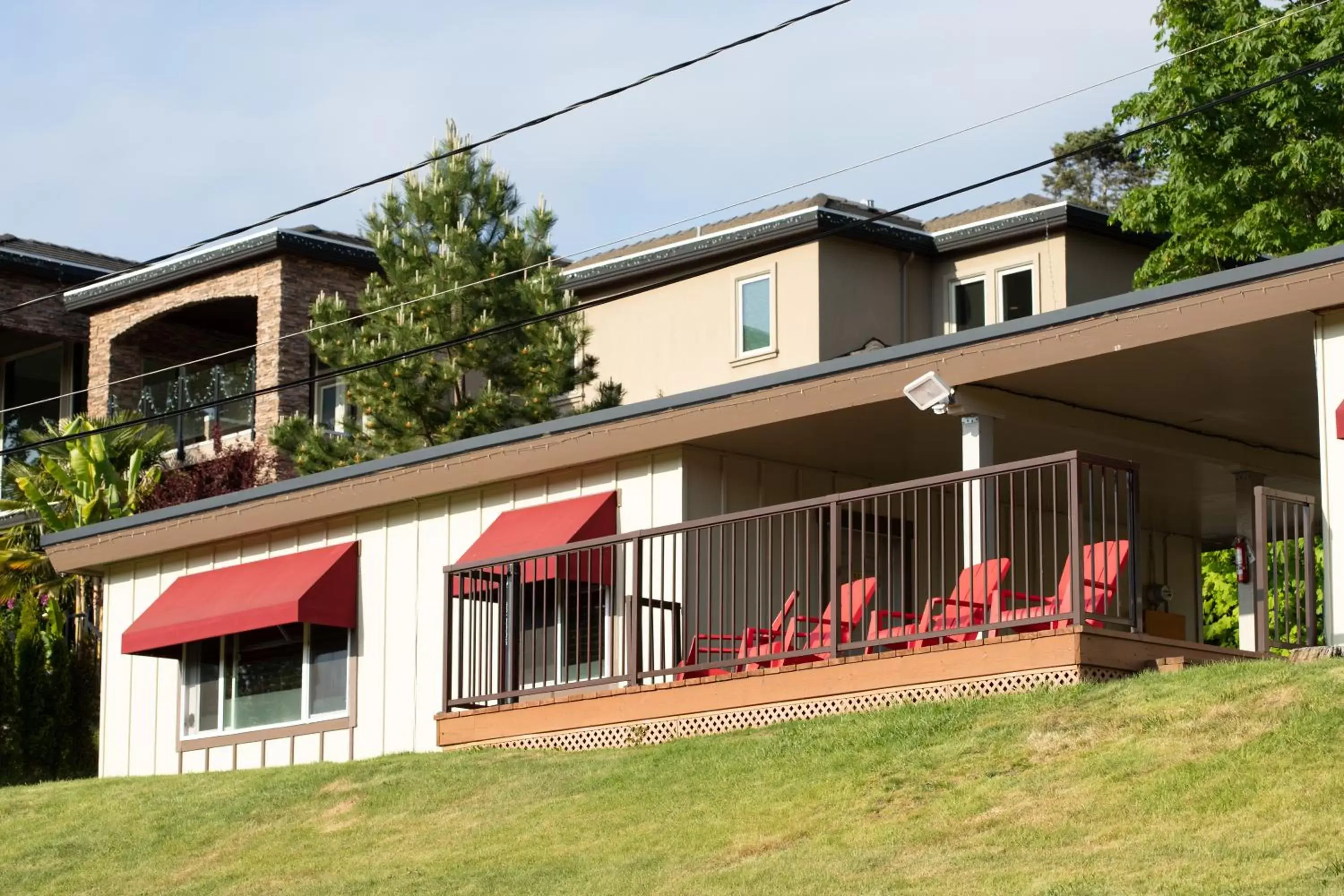 Property Building in Cherry Tree Inn