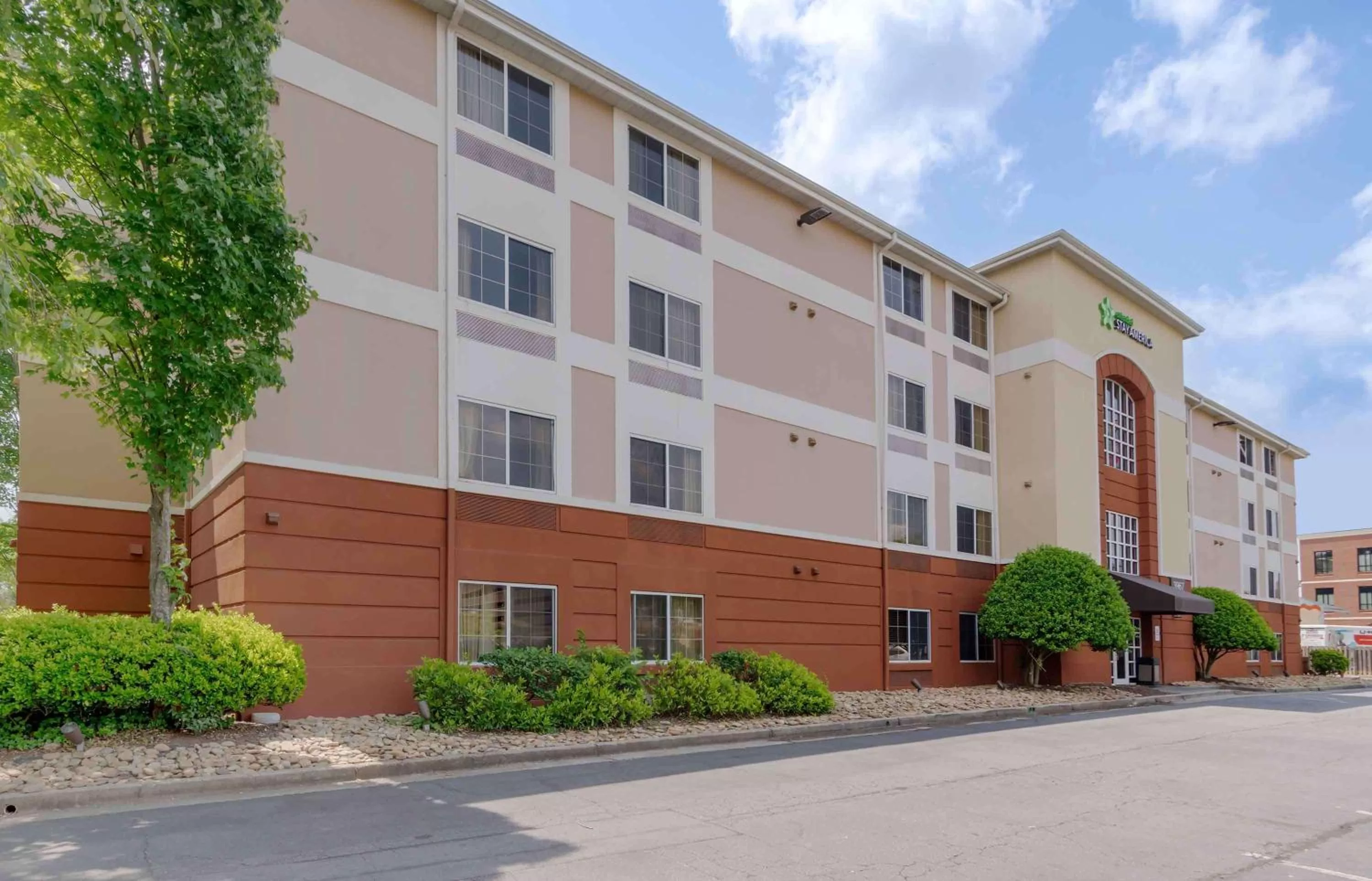 Property building in Extended Stay America Select Suites - Atlanta - Buckhead