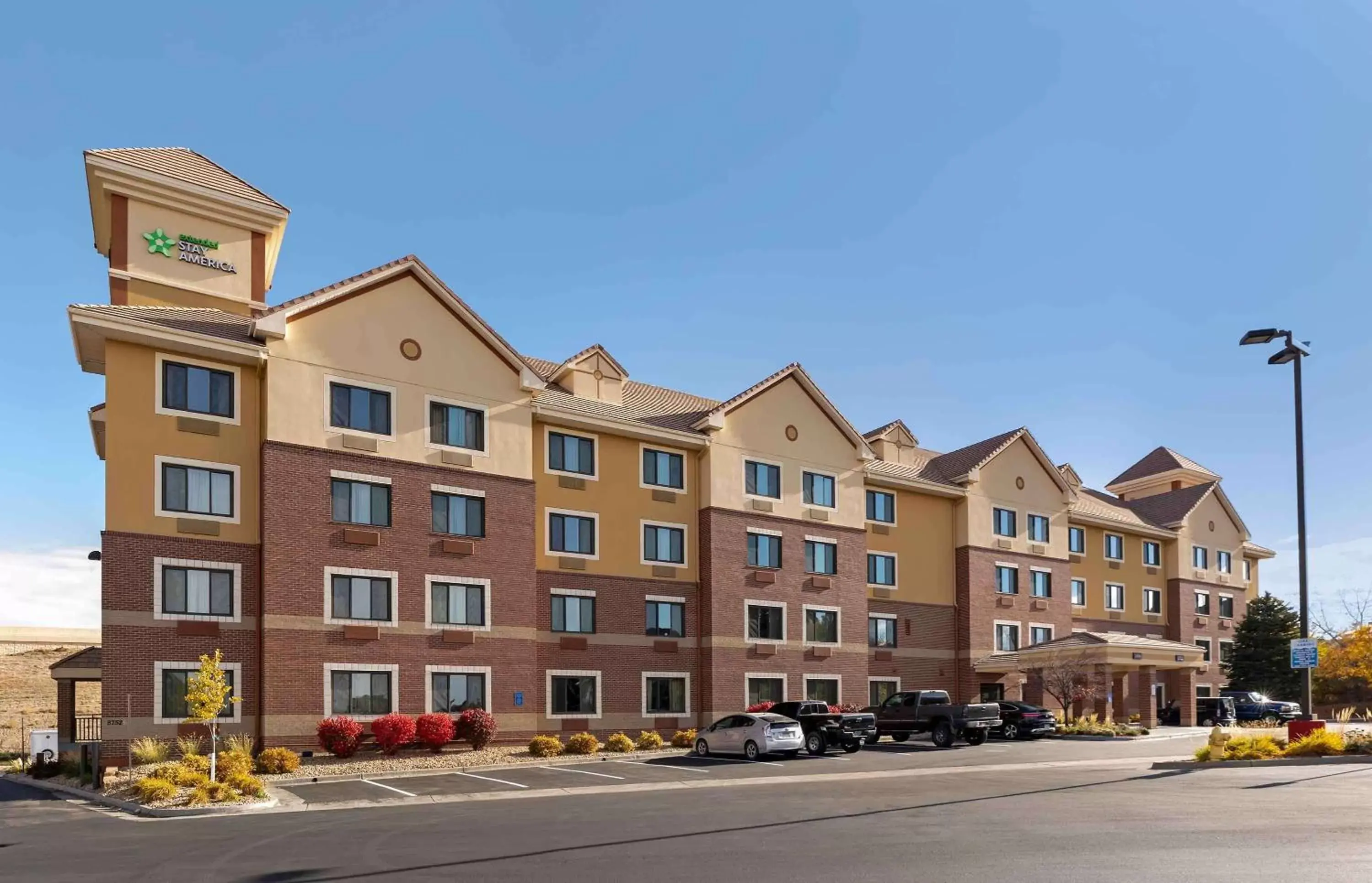 Property building in Extended Stay America Suites - Denver - Park Meadows