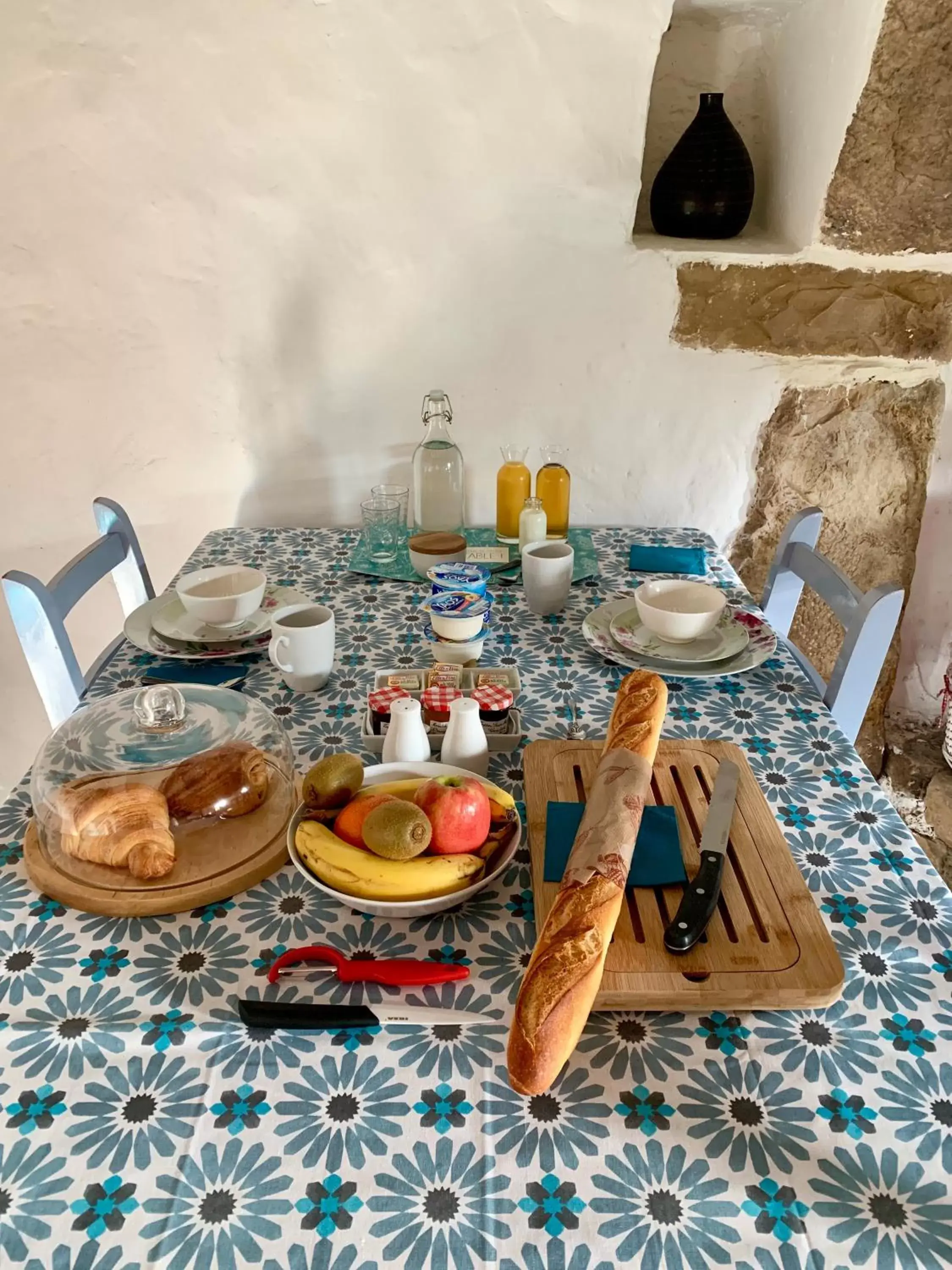 Continental breakfast in Le Bas Chesnay Chambres D'Hotes Domfront en Poiraie