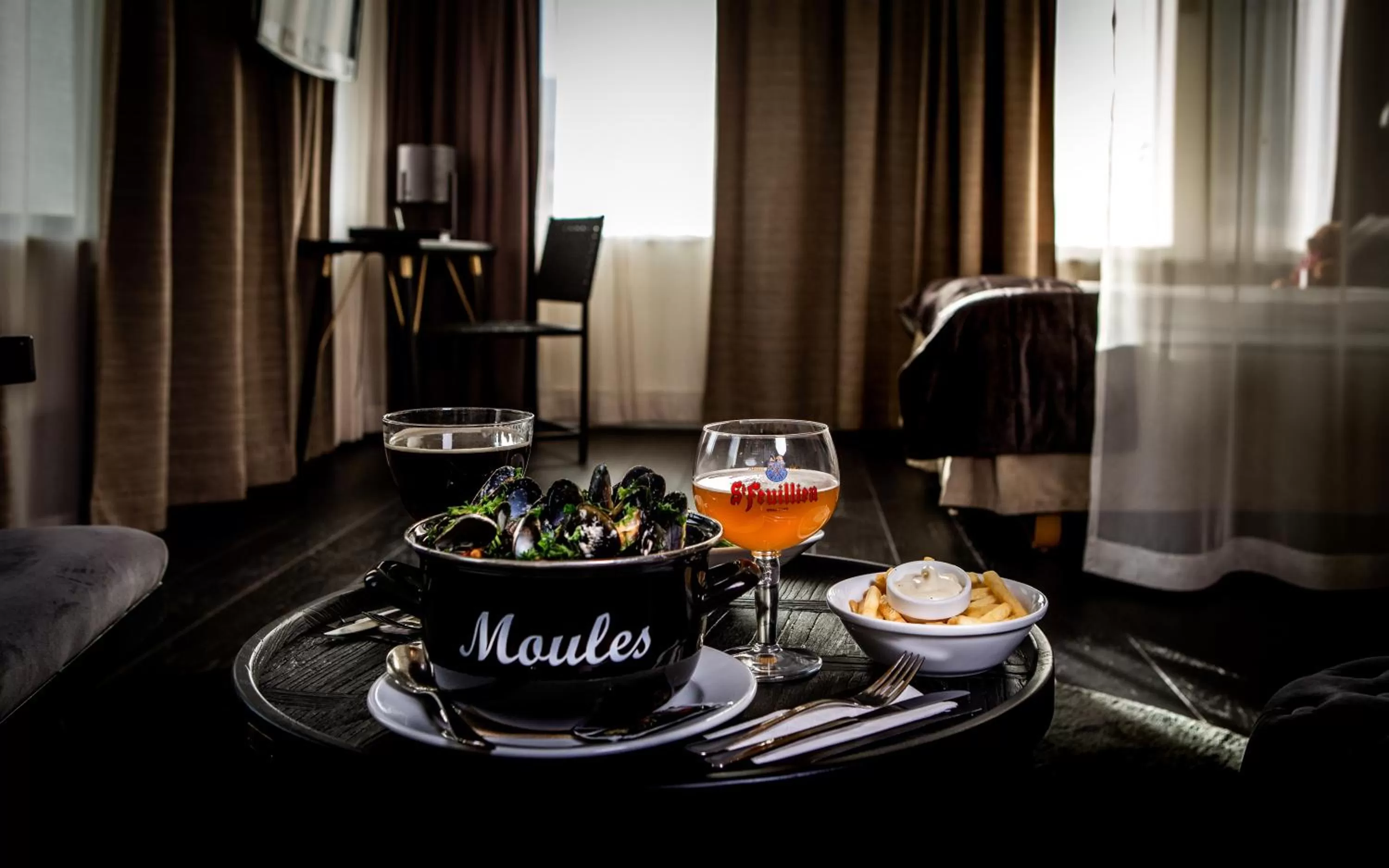 room service in Freys Hotel