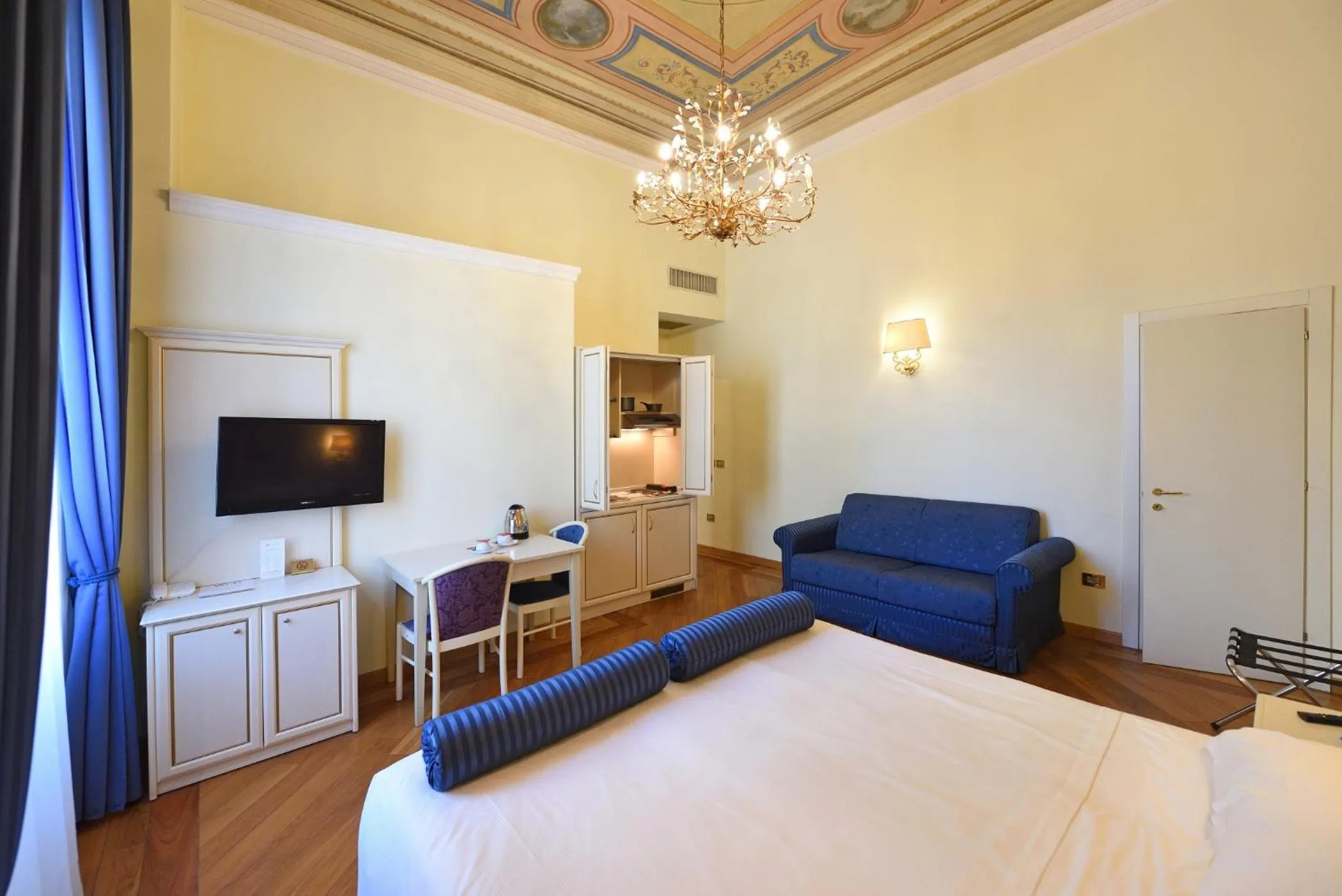 Bedroom, Bed in Relais La Corte di Cloris