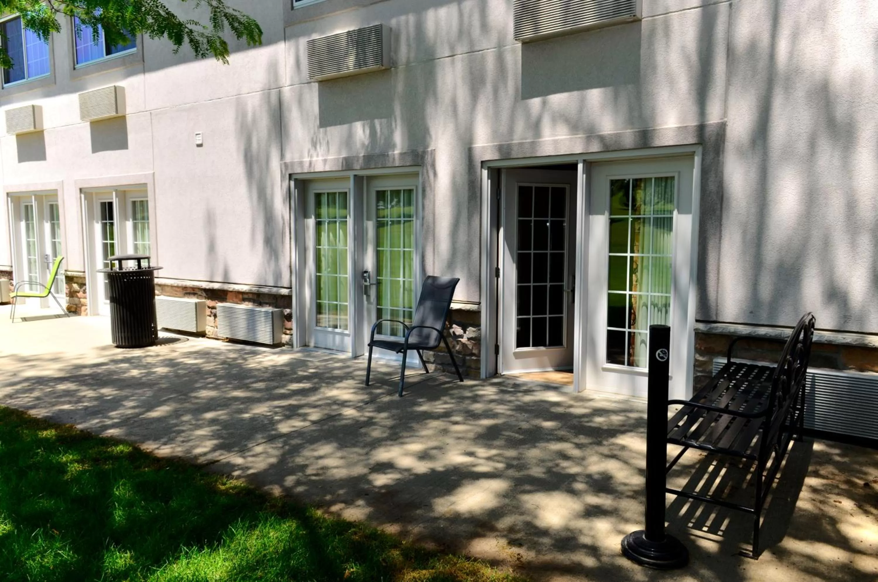 Balcony/Terrace in Cobblestone Inn & Suites - Denison | Majestic Hills