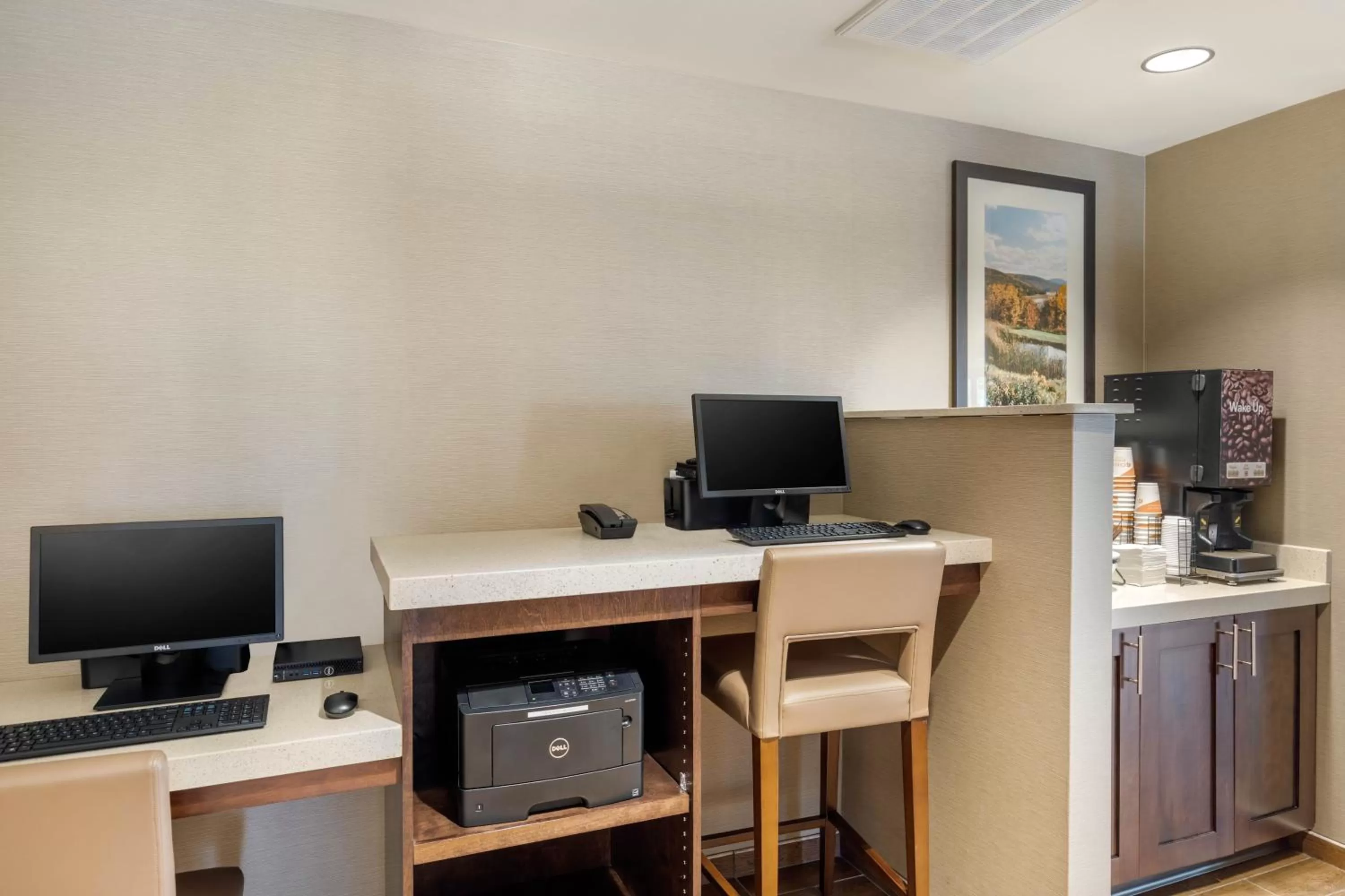 Business facilities in Comfort Inn & Suites Schenectady - Scotia