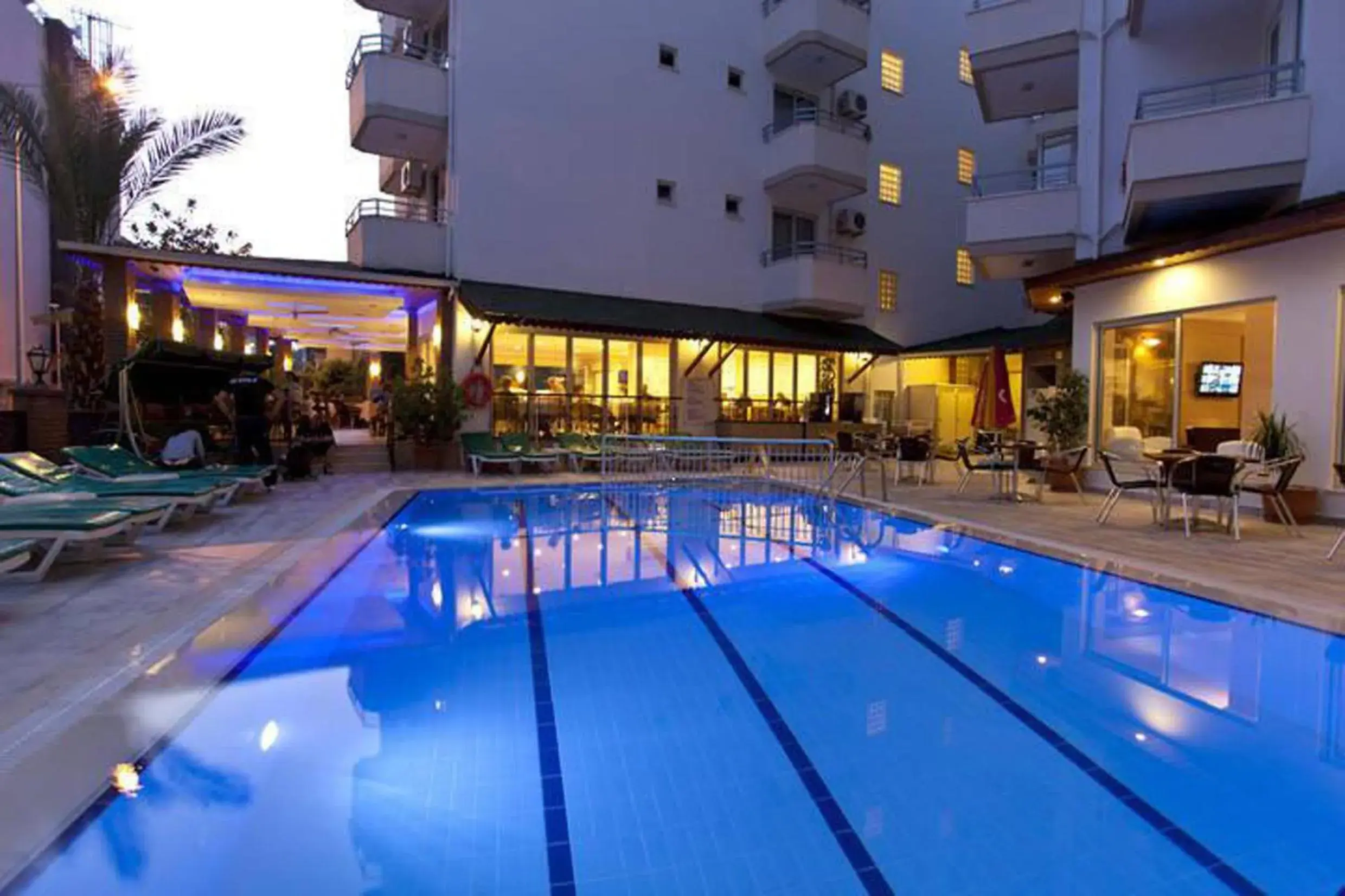 Swimming Pool in Remi Hotel