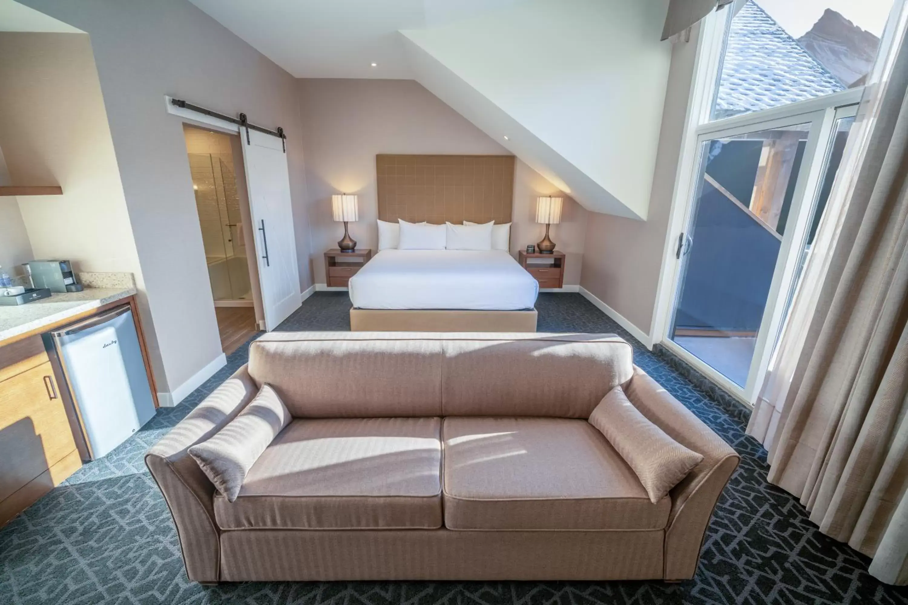 Photo of the whole room, Bed in The Malcolm Hotel Photo of the whole room, Bed in The Malcolm Hotel