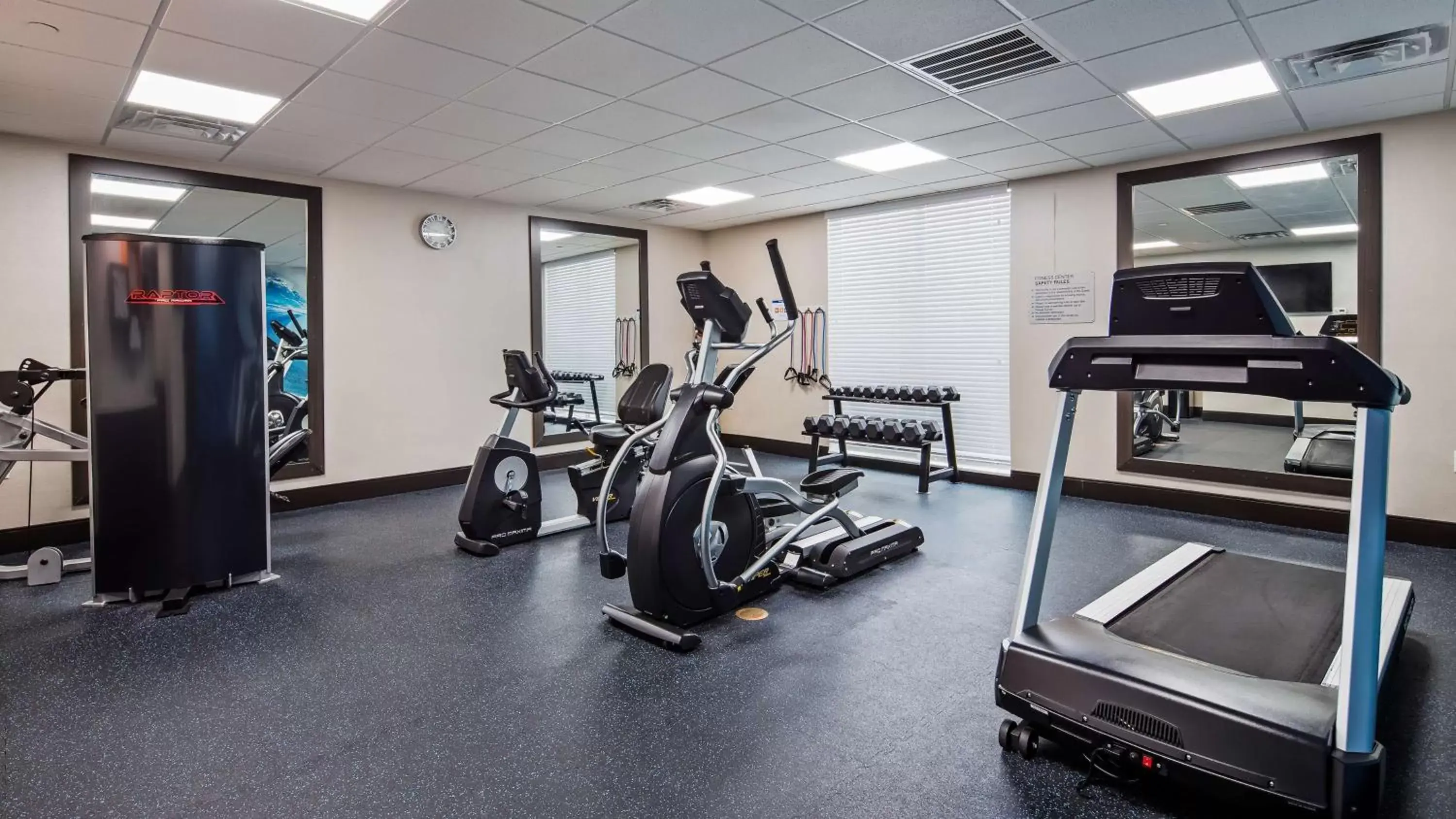 Fitness centre/facilities, Fitness Center/Facilities in Best Western Plus Pasadena Inn & Suites