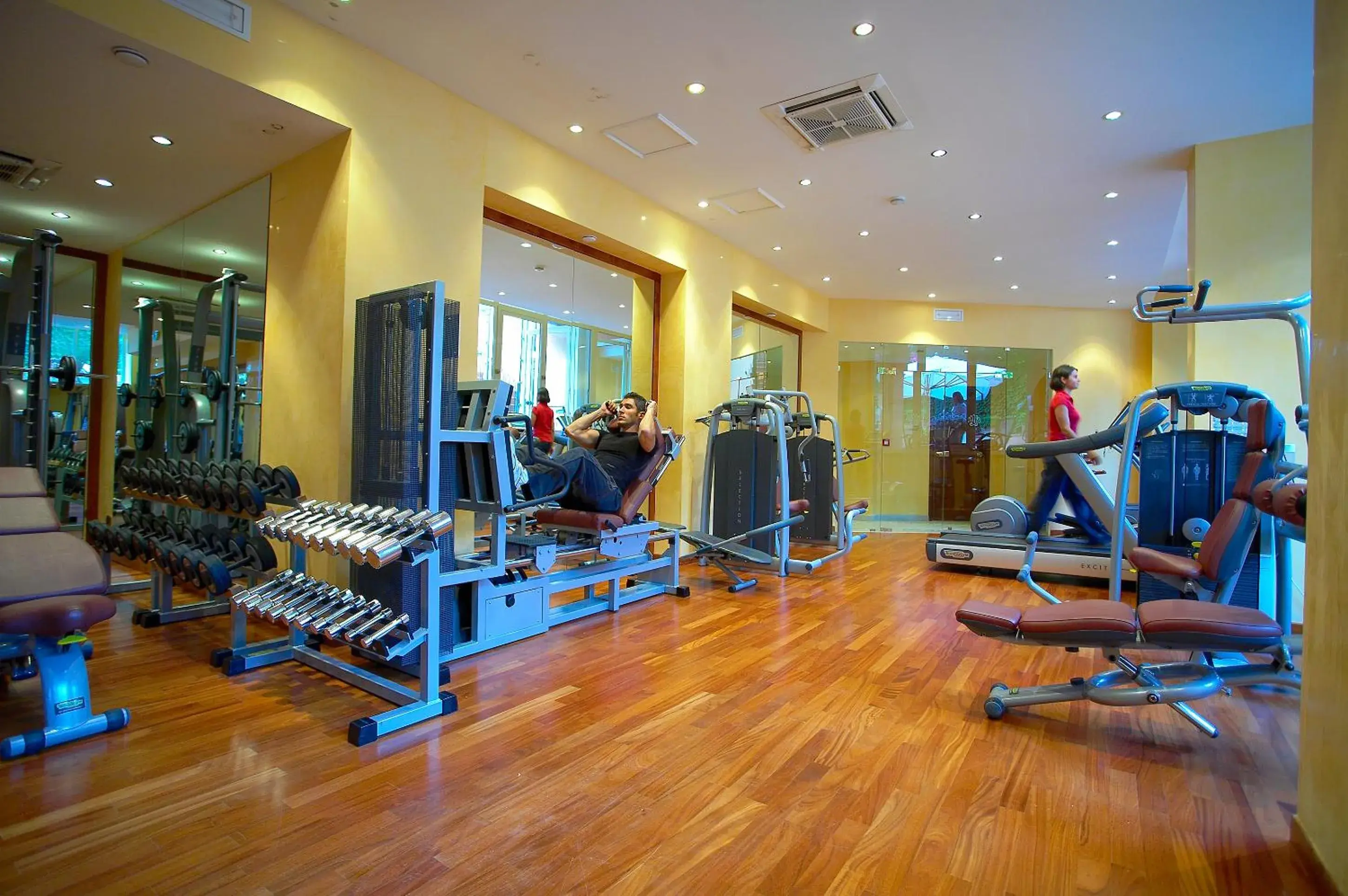 Fitness centre/facilities in Hotel Caparena Fitness centre/facilities in Hotel Caparena