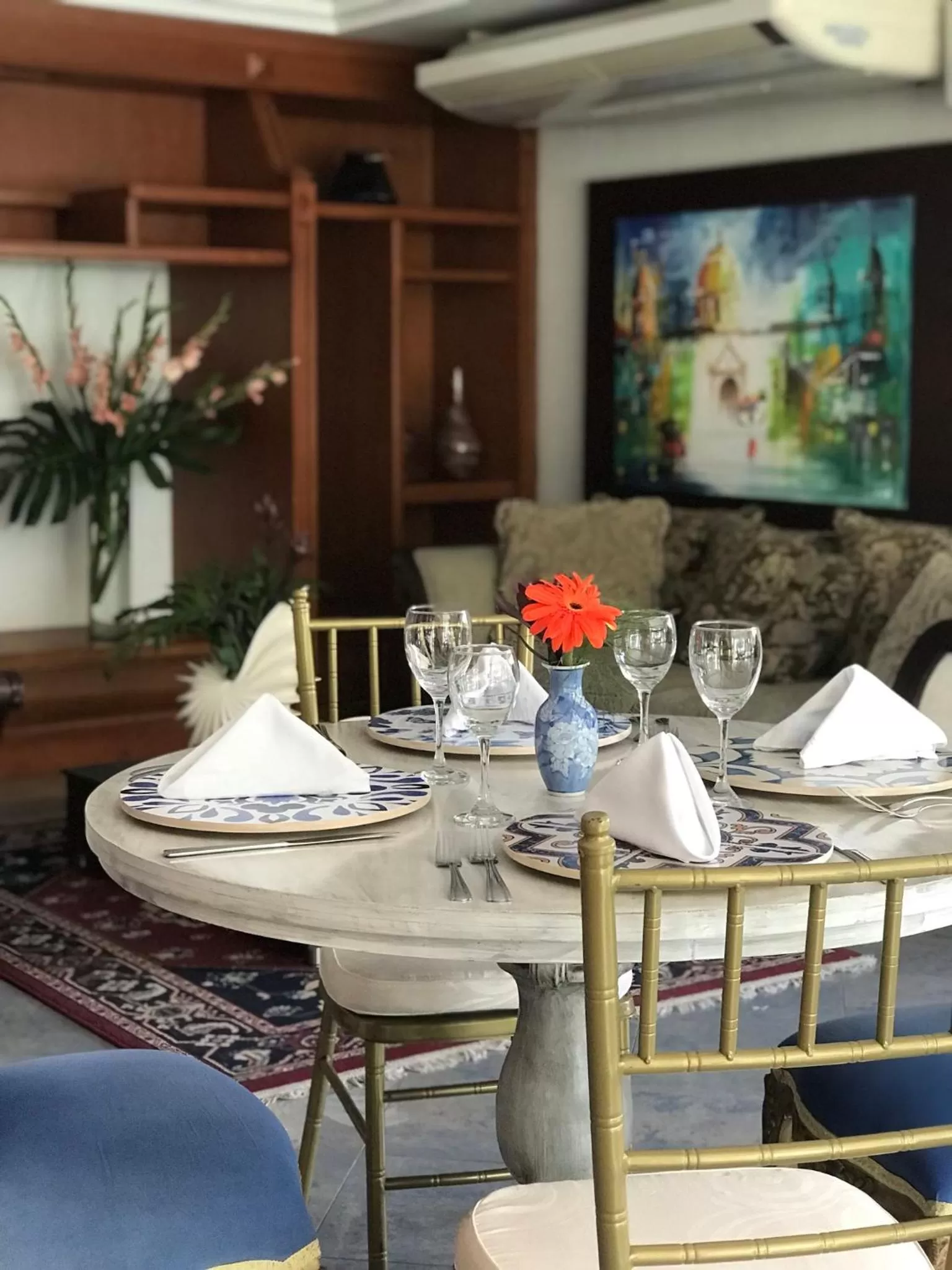 Restaurant/places to eat in Porto Bello Hotel Boutique