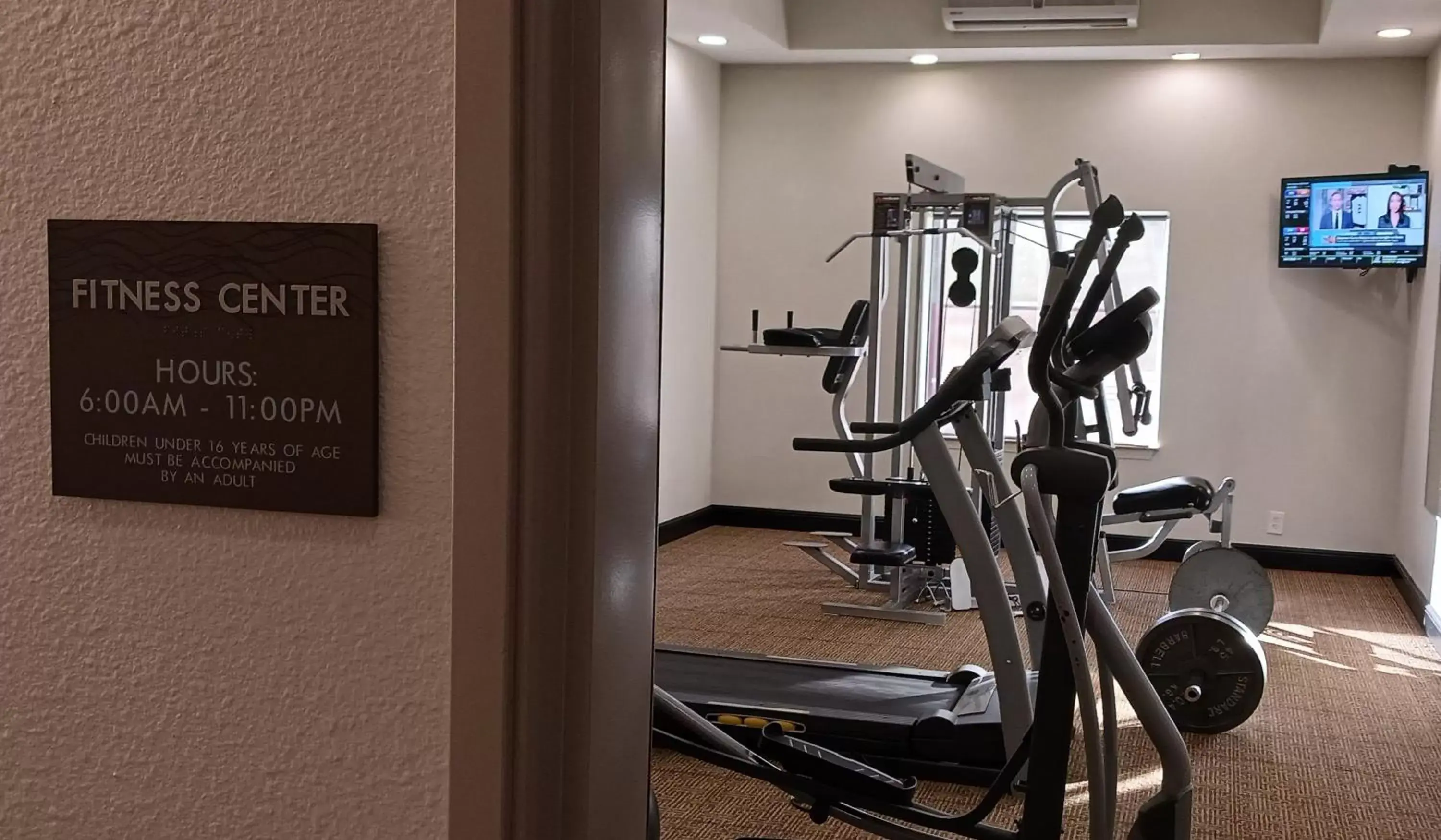 Fitness centre/facilities, Fitness Center/Facilities in Red Roof Inn & Suites Longview