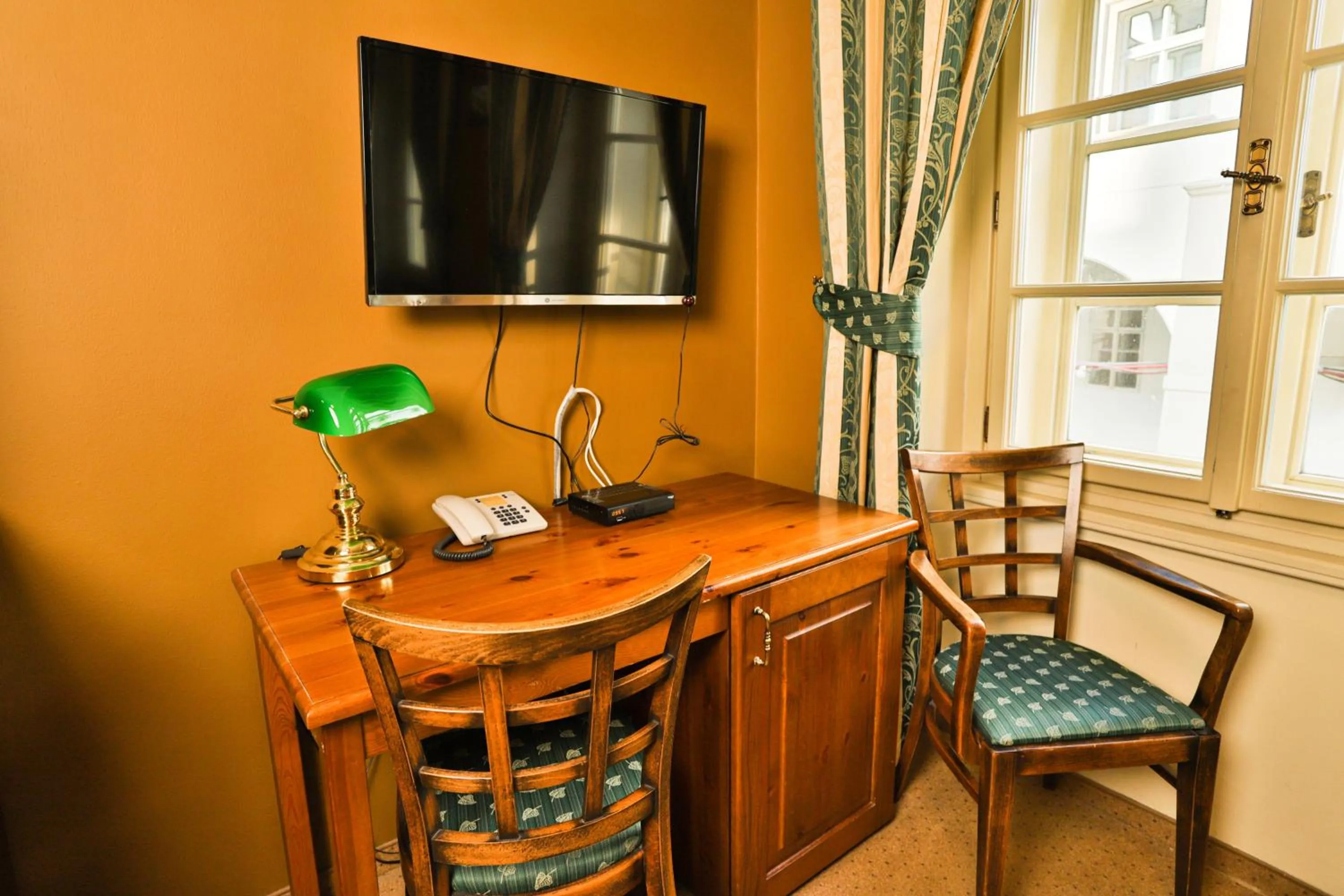 TV and multimedia in U Schnellu