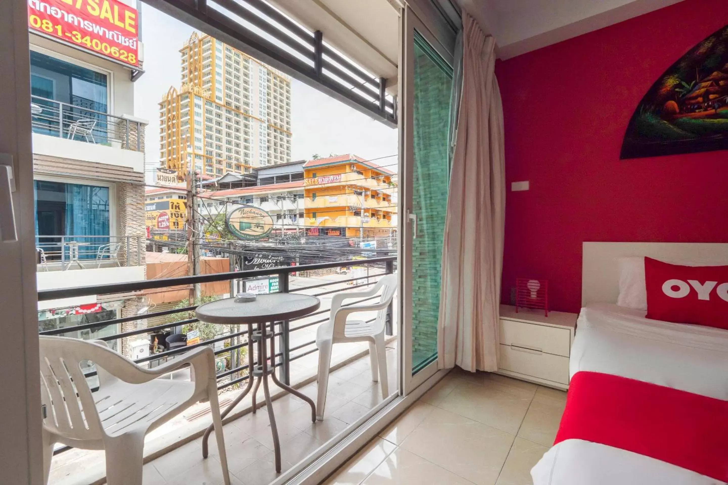 Bedroom, Balcony/Terrace in Access Inn Pattaya