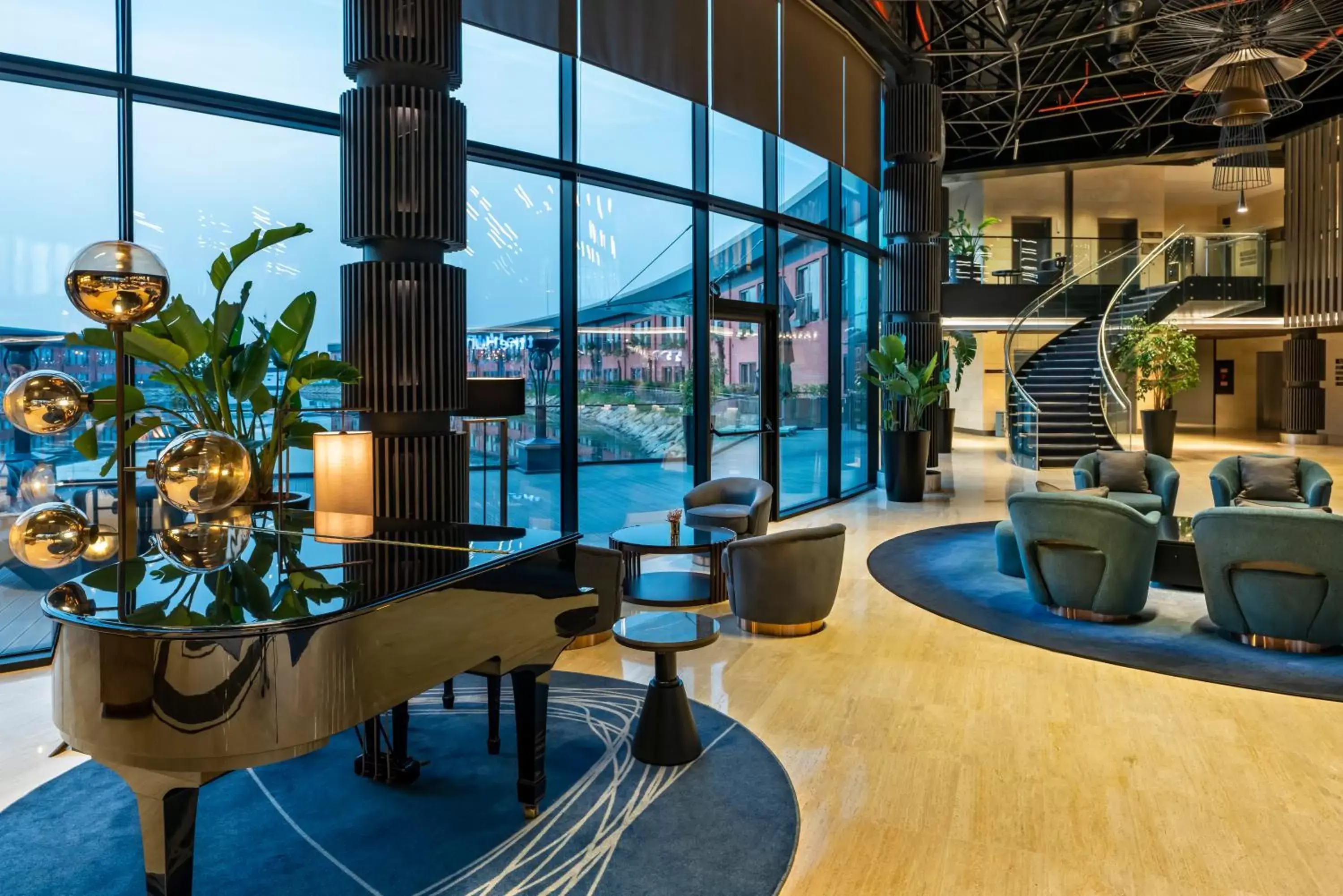 Lobby or reception, Lounge/Bar in Crowne Plaza - Istanbul Tuzla Viaport Marina, an IHG Hotel