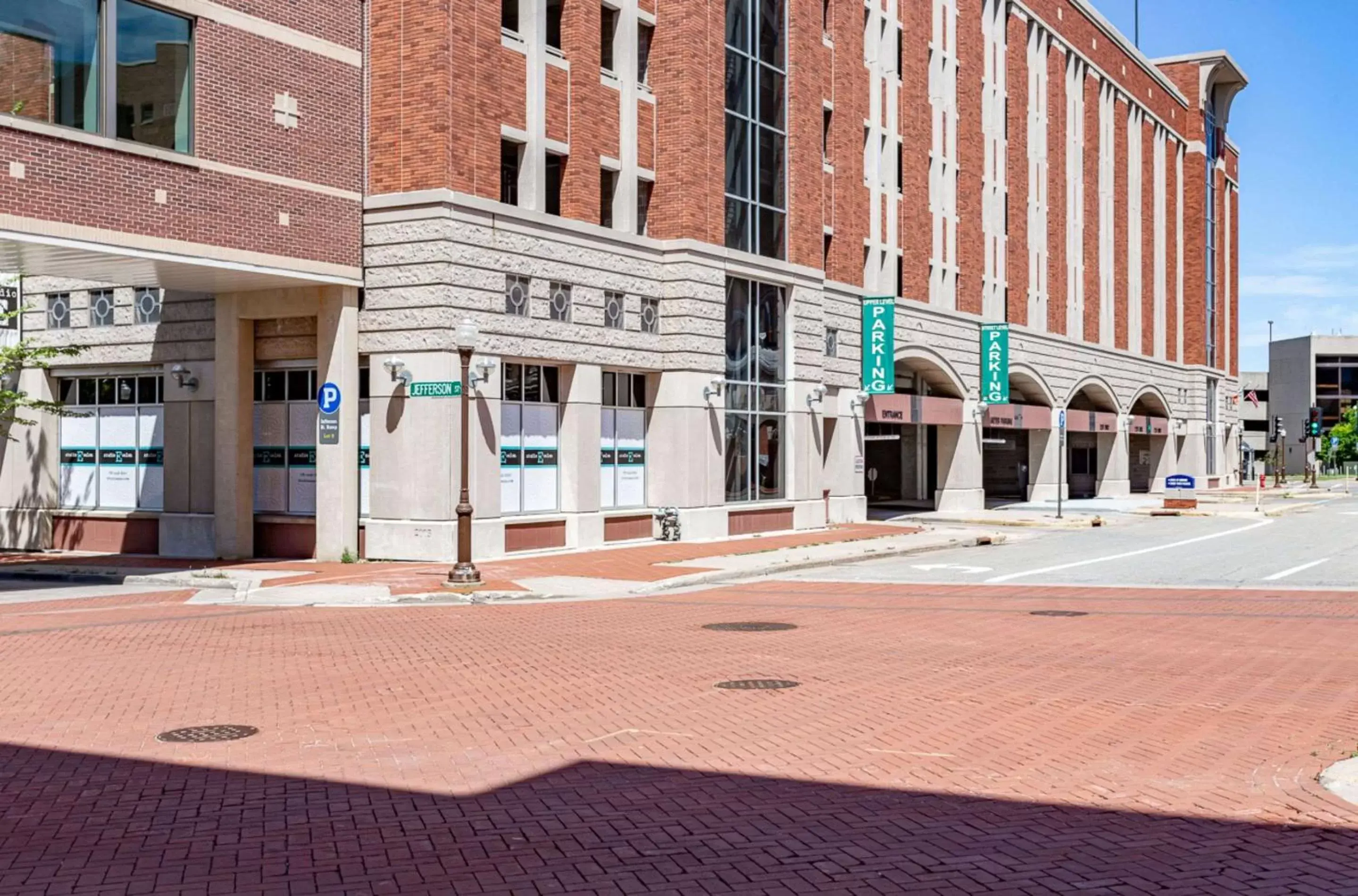 Property Building in Jefferson Street Inn, a Member of Radisson Individuals